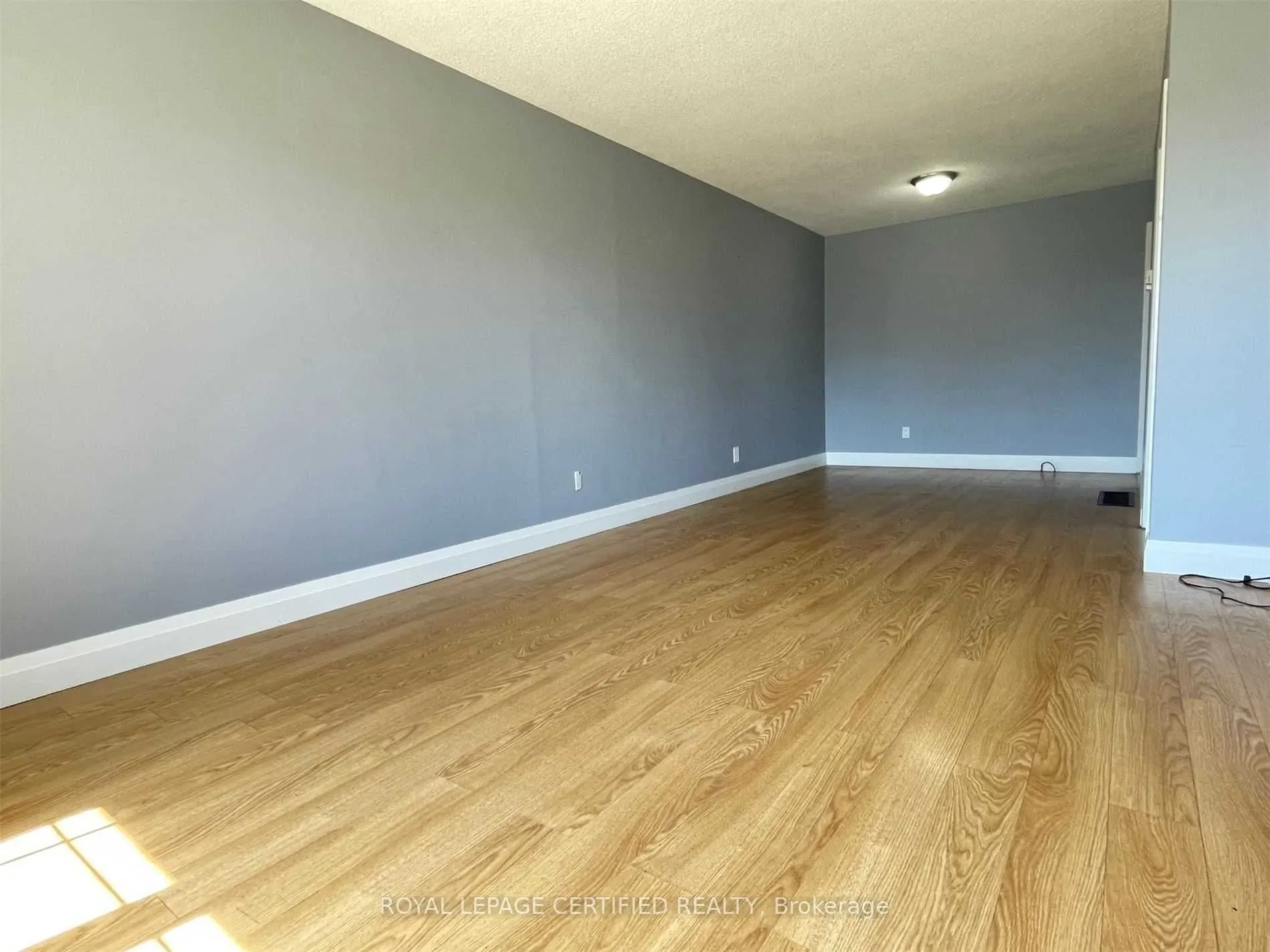 624 College Avenue W