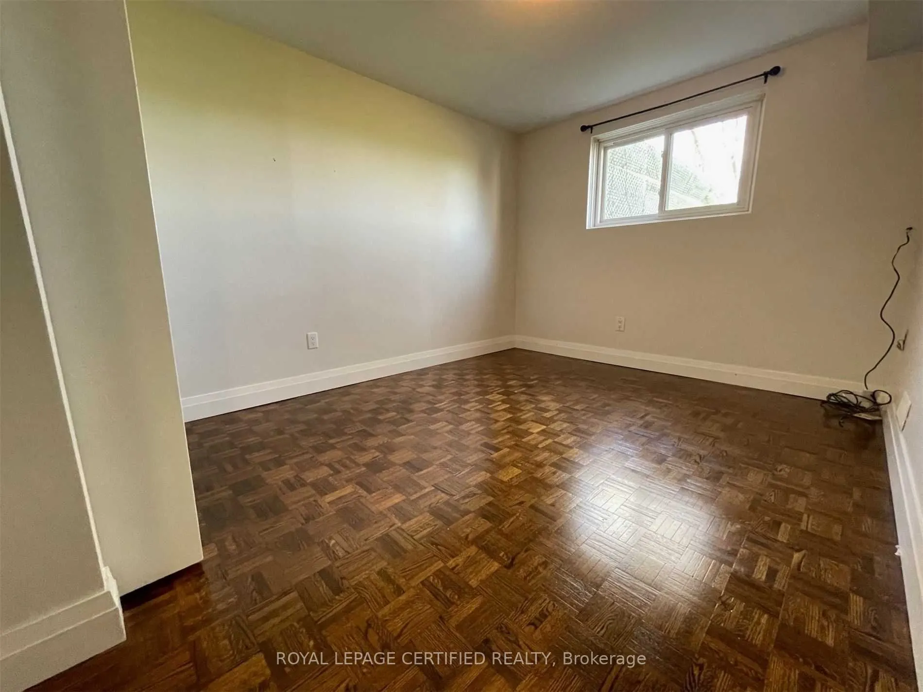 624 College Avenue W
