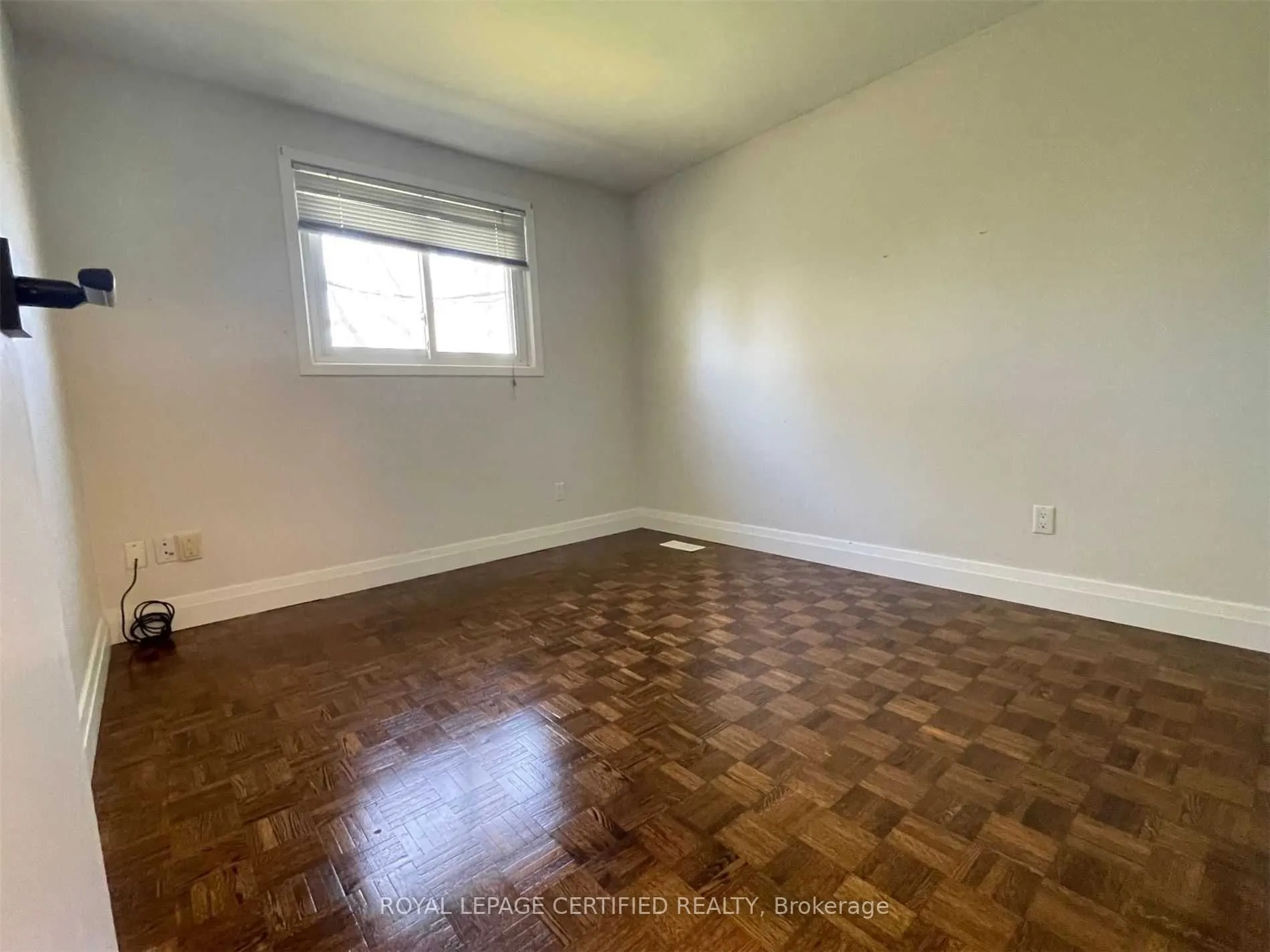 624 College Avenue W