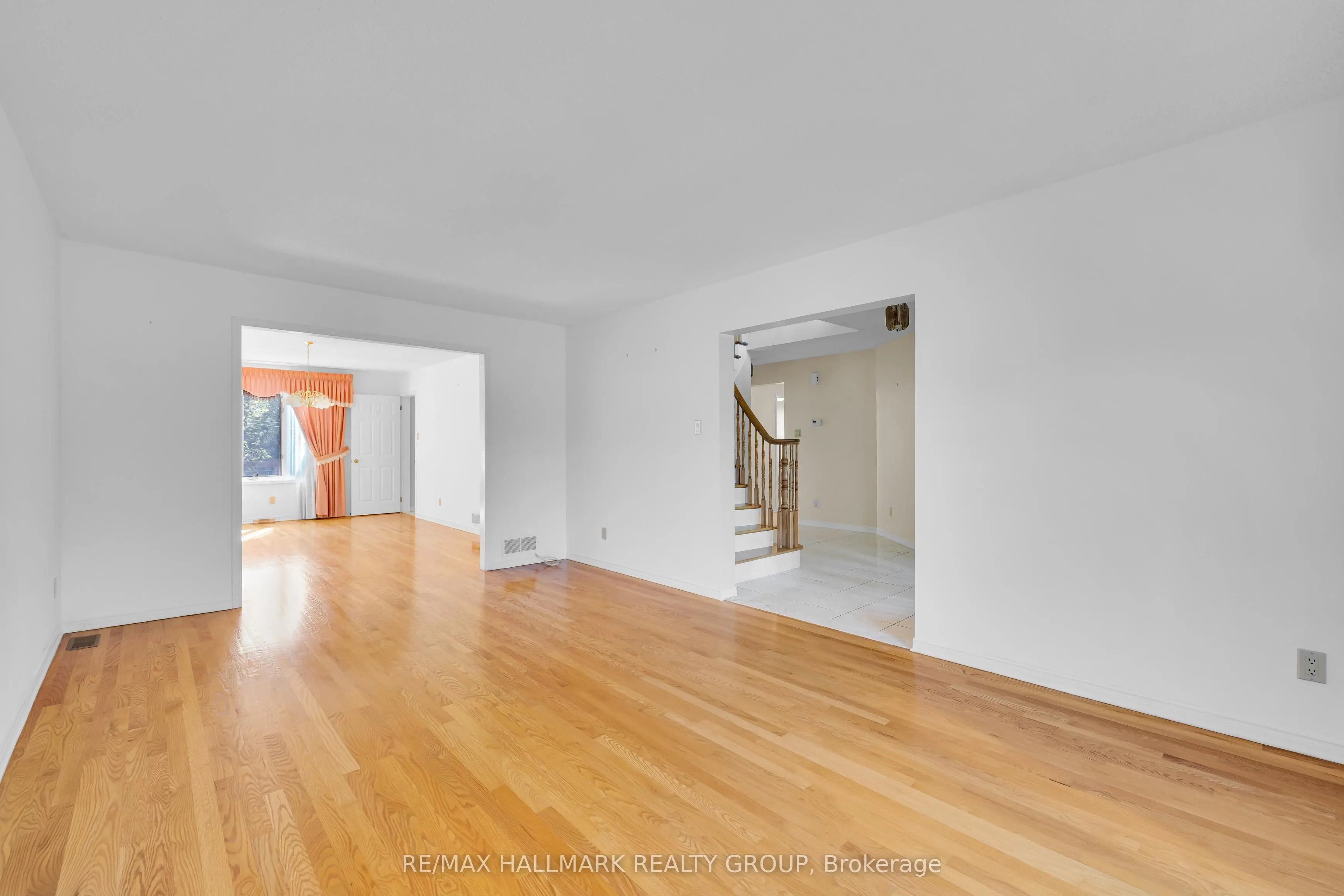 1396 Larose Avenue