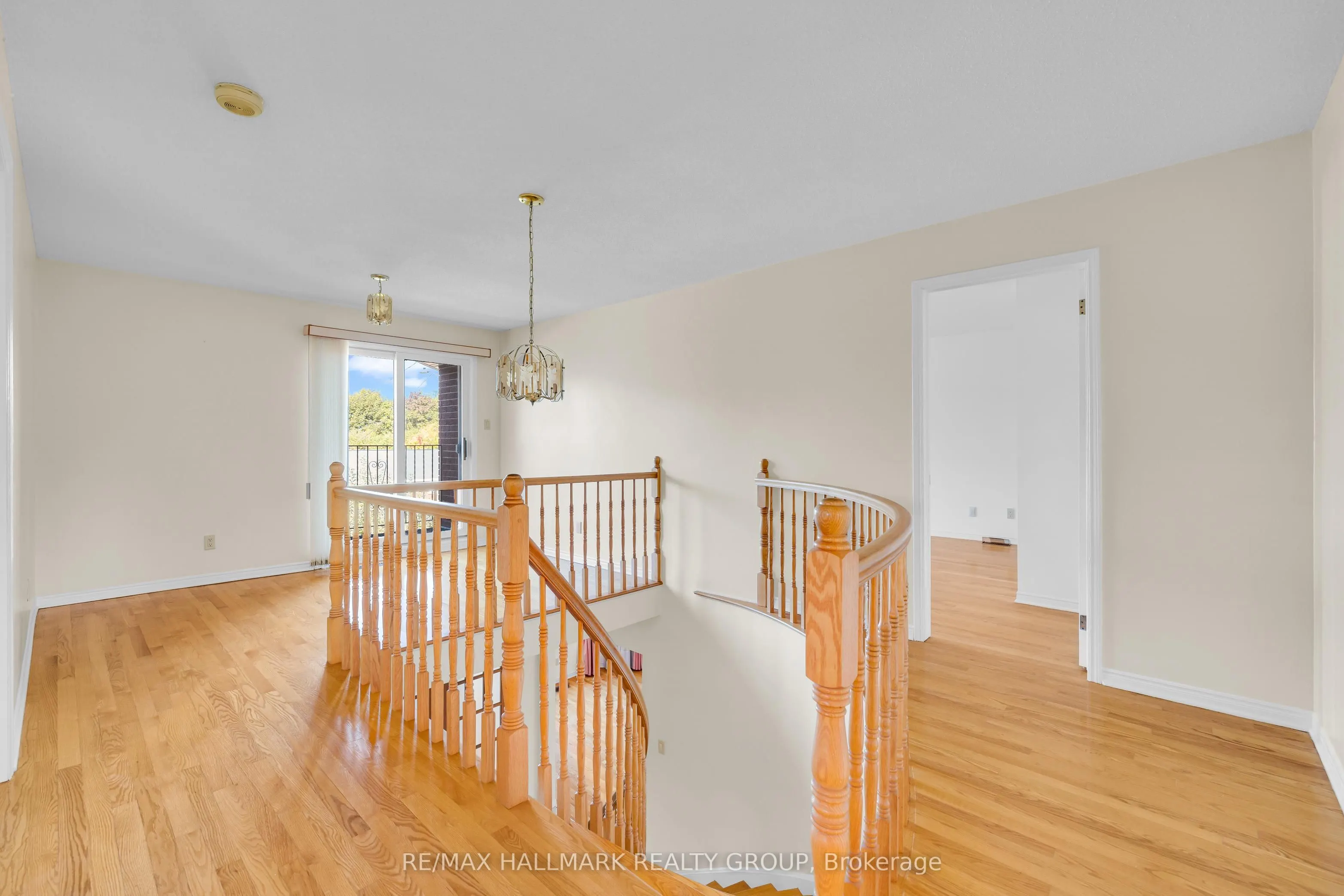 1396 Larose Avenue