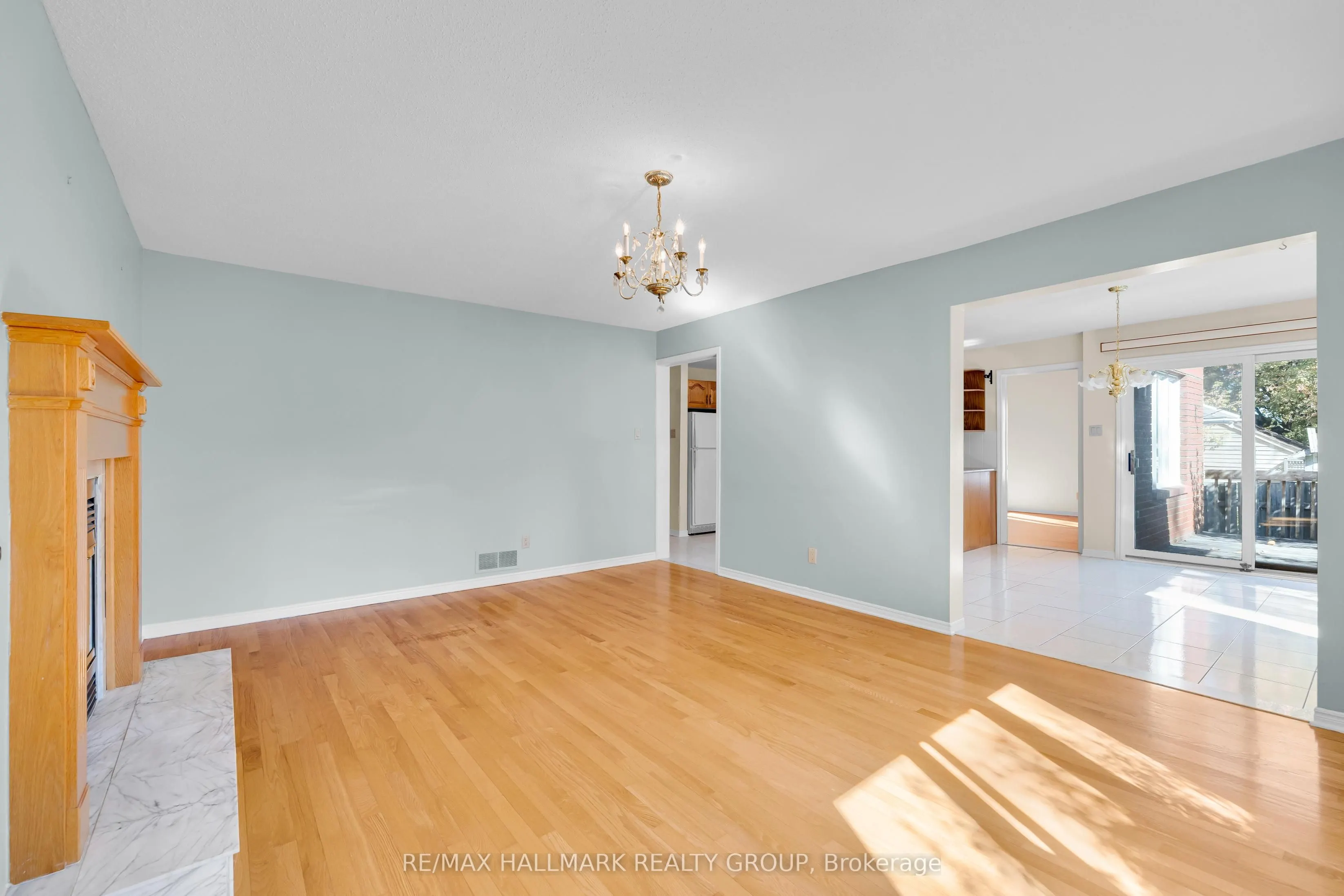 1396 Larose Avenue