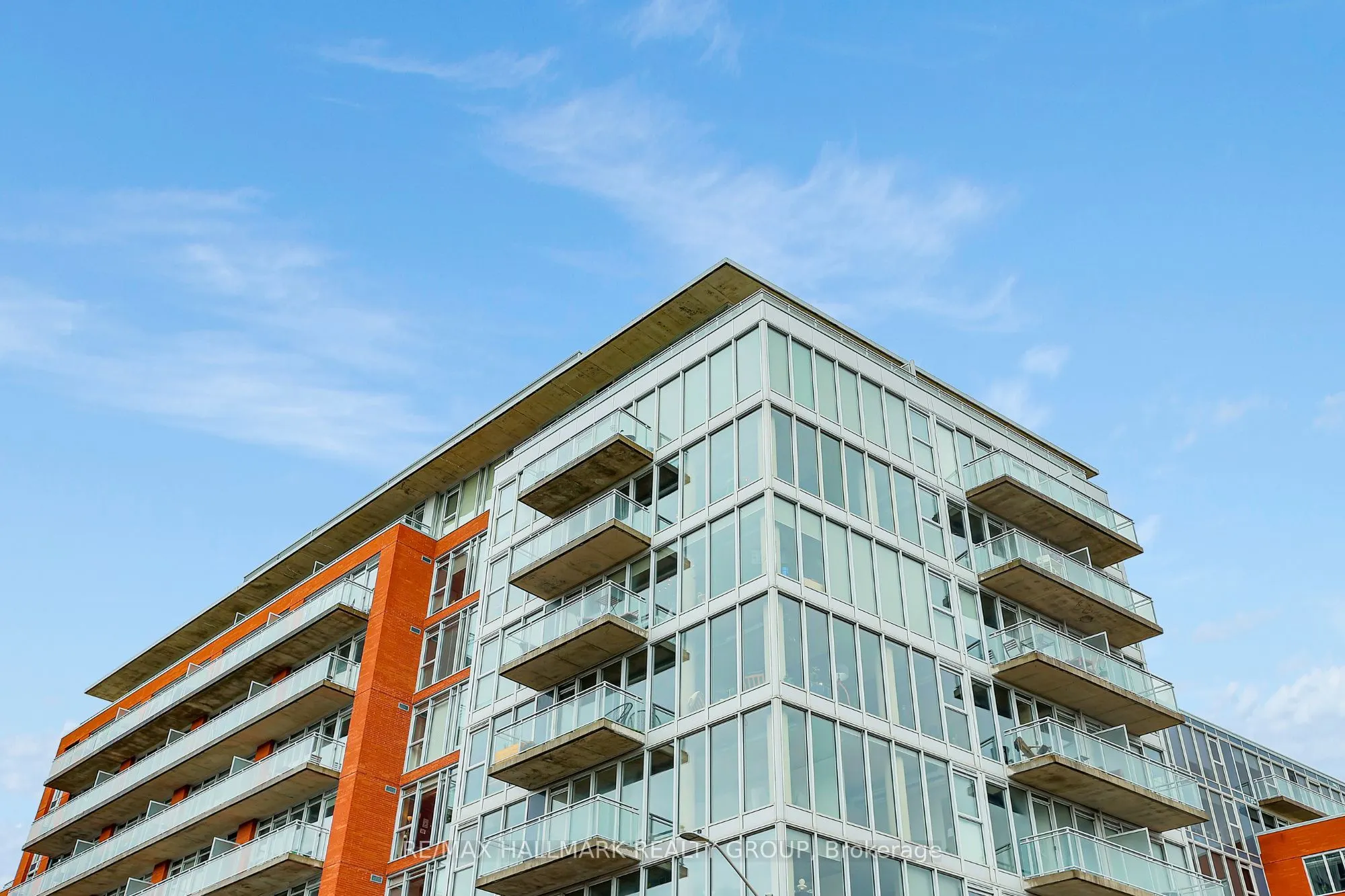 354 Gladstone Avenue, #208