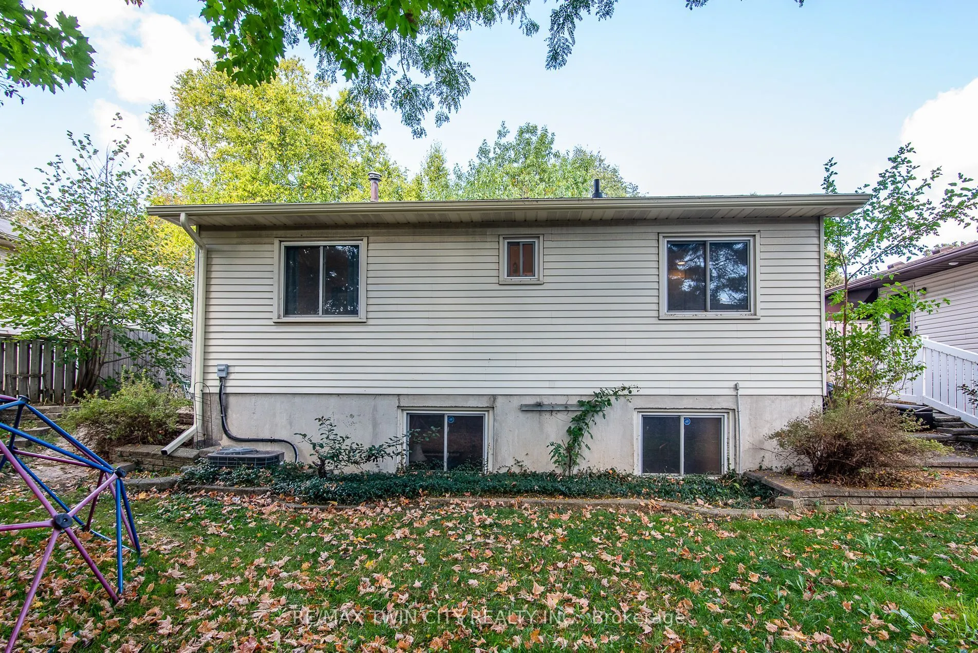 19 Keewatin Avenue