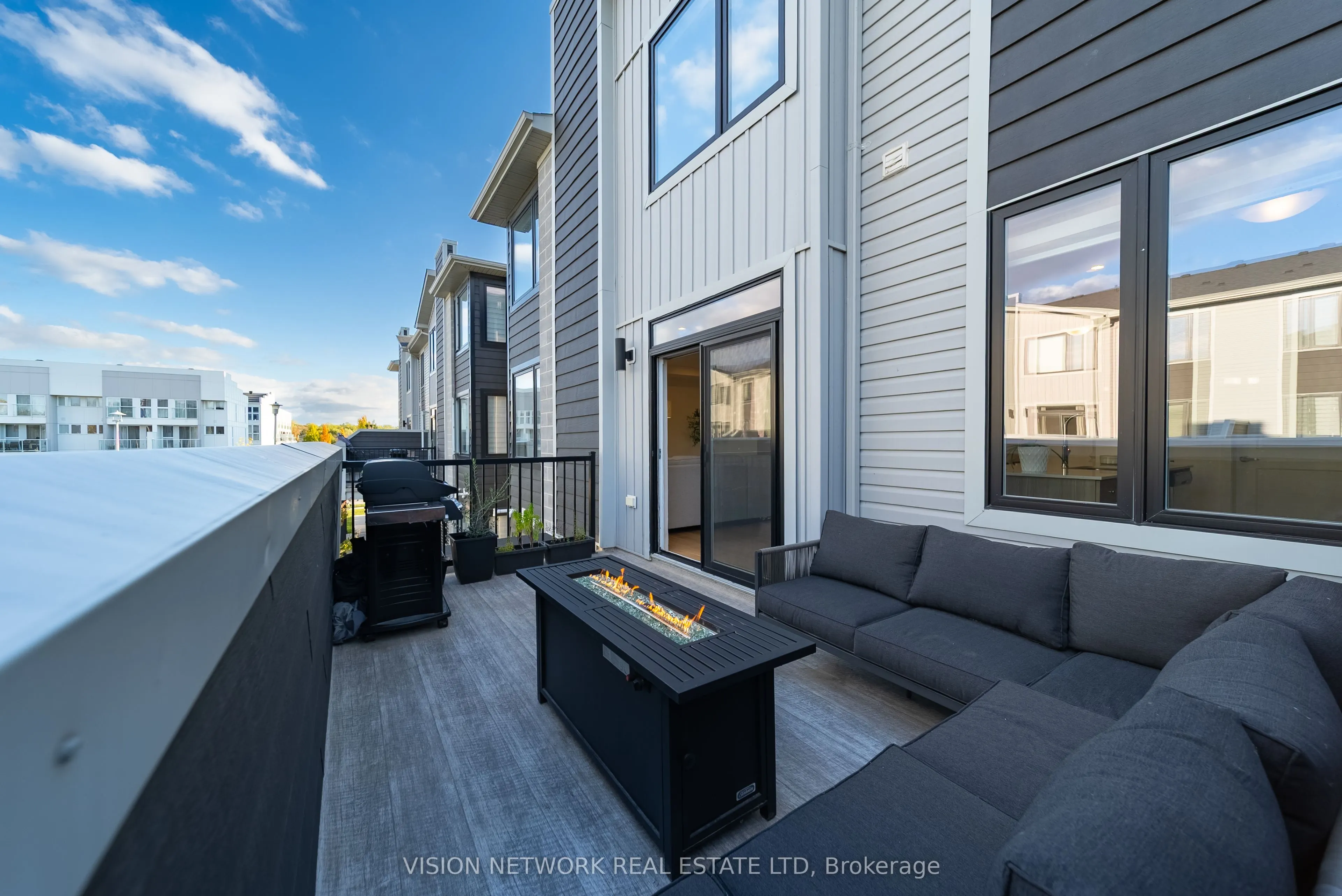 177 Edgevalley Road, #183