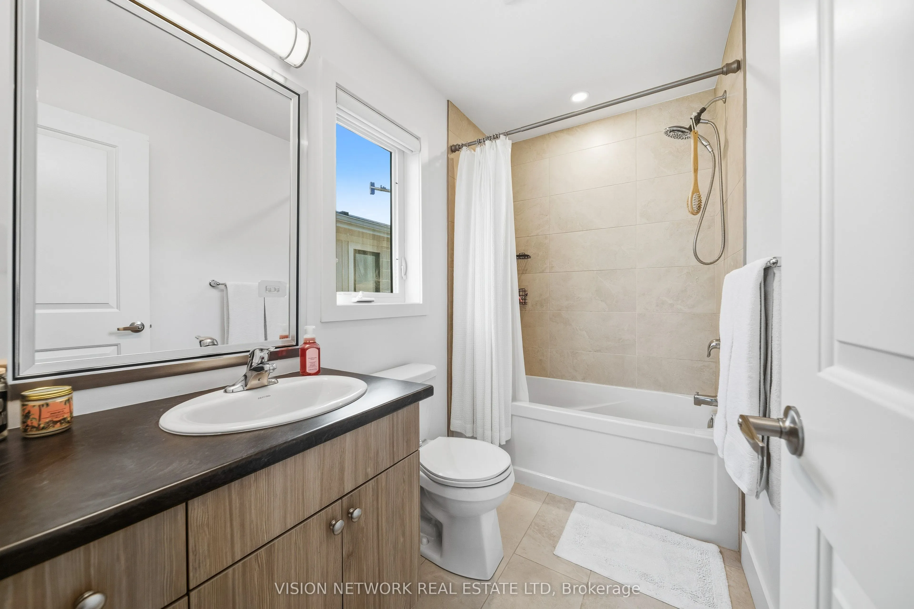 177 Edgevalley Road, #183