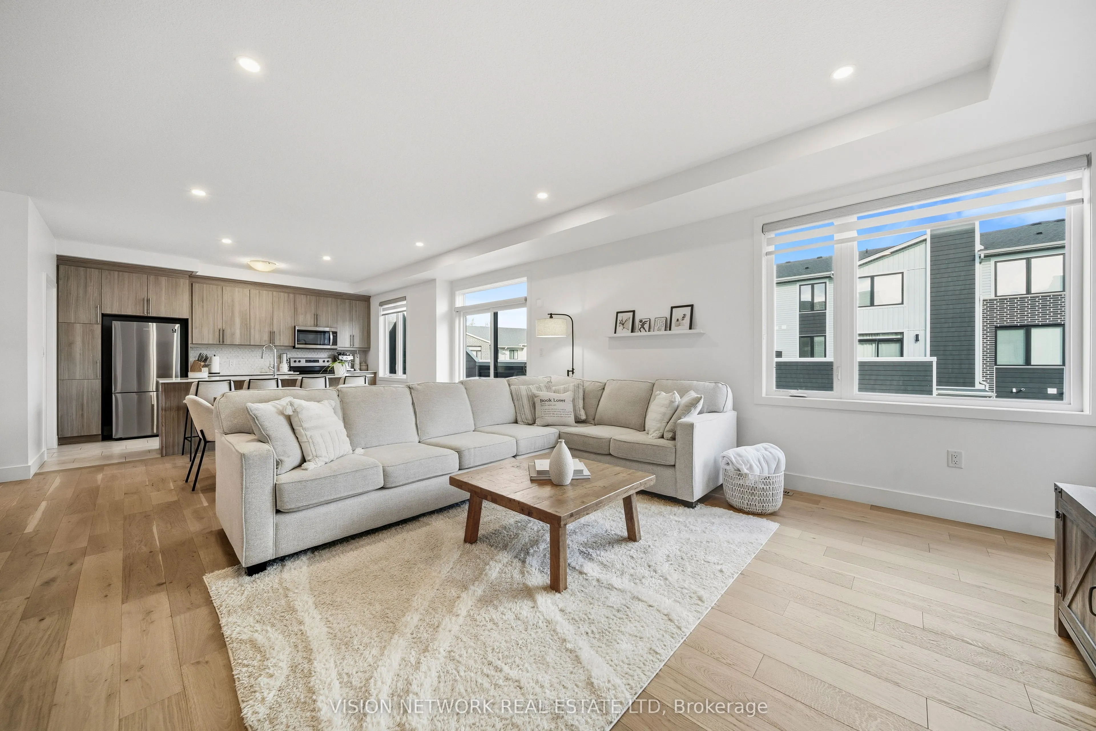 177 Edgevalley Road, #183