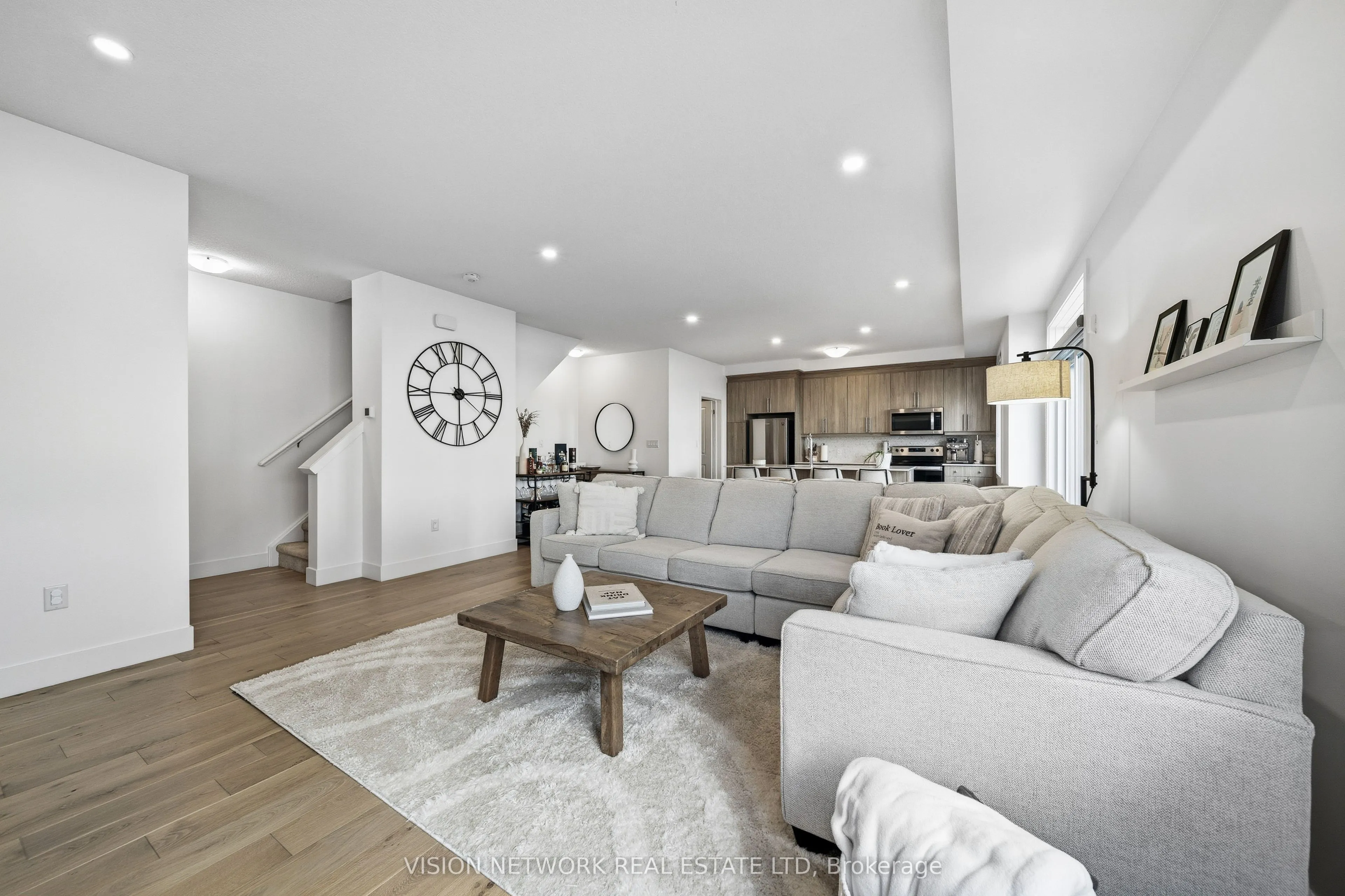 177 Edgevalley Road, #183