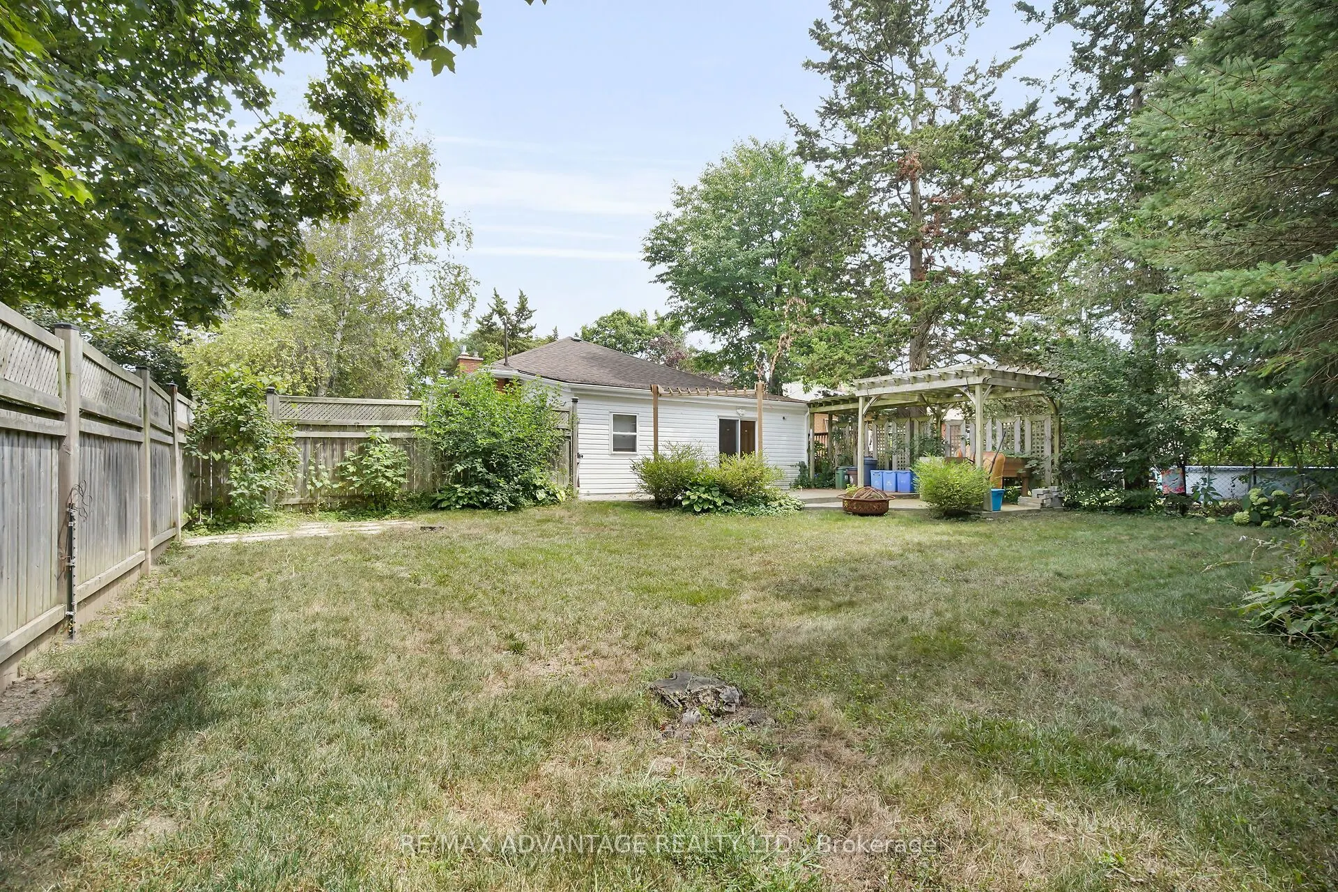 189 Kirkland Crescent