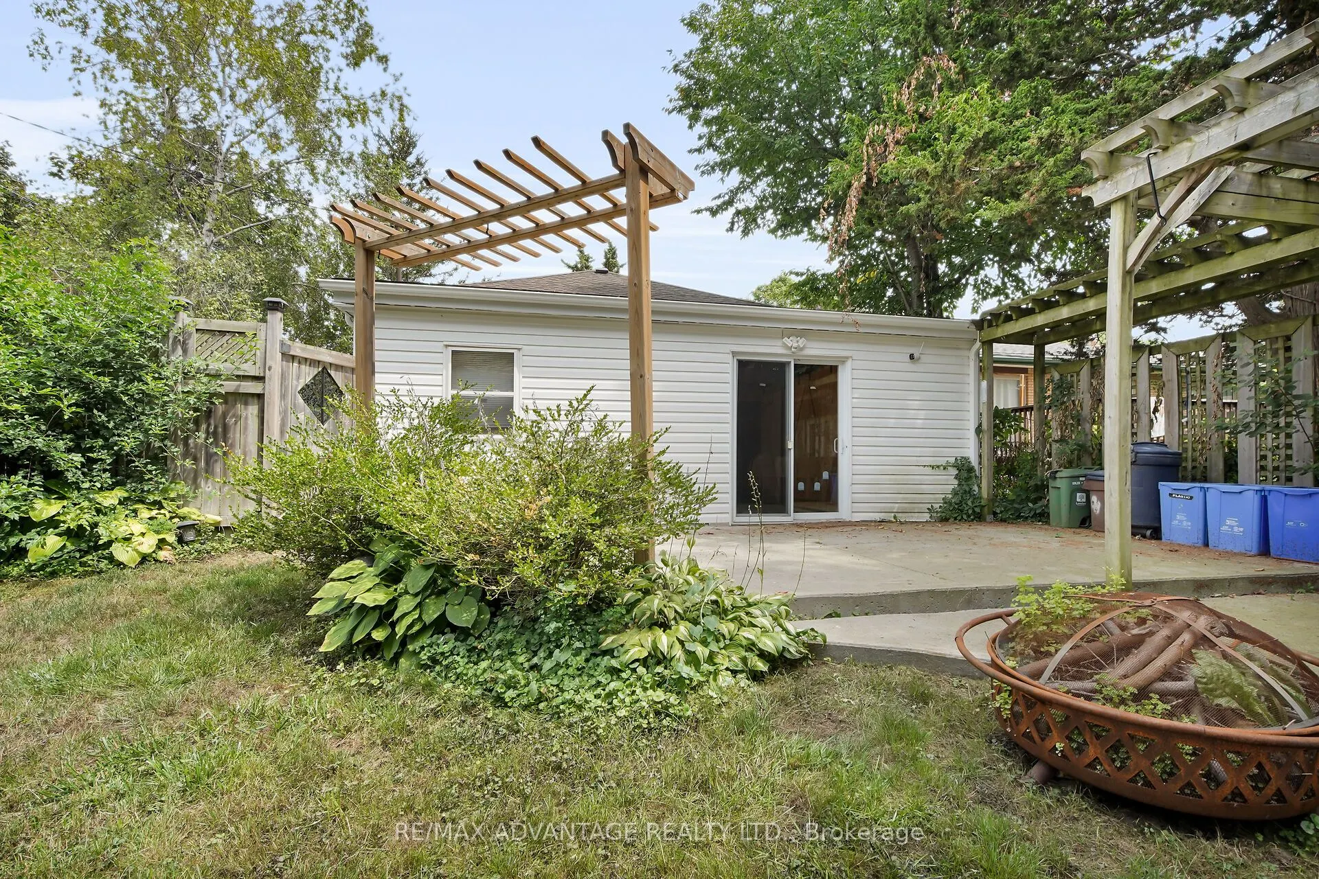 189 Kirkland Crescent