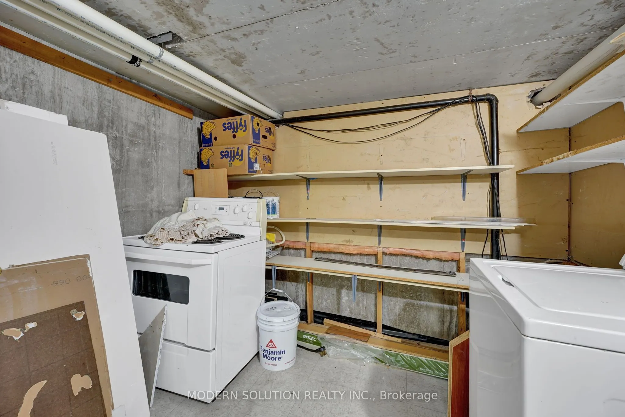 370A Churchill Court