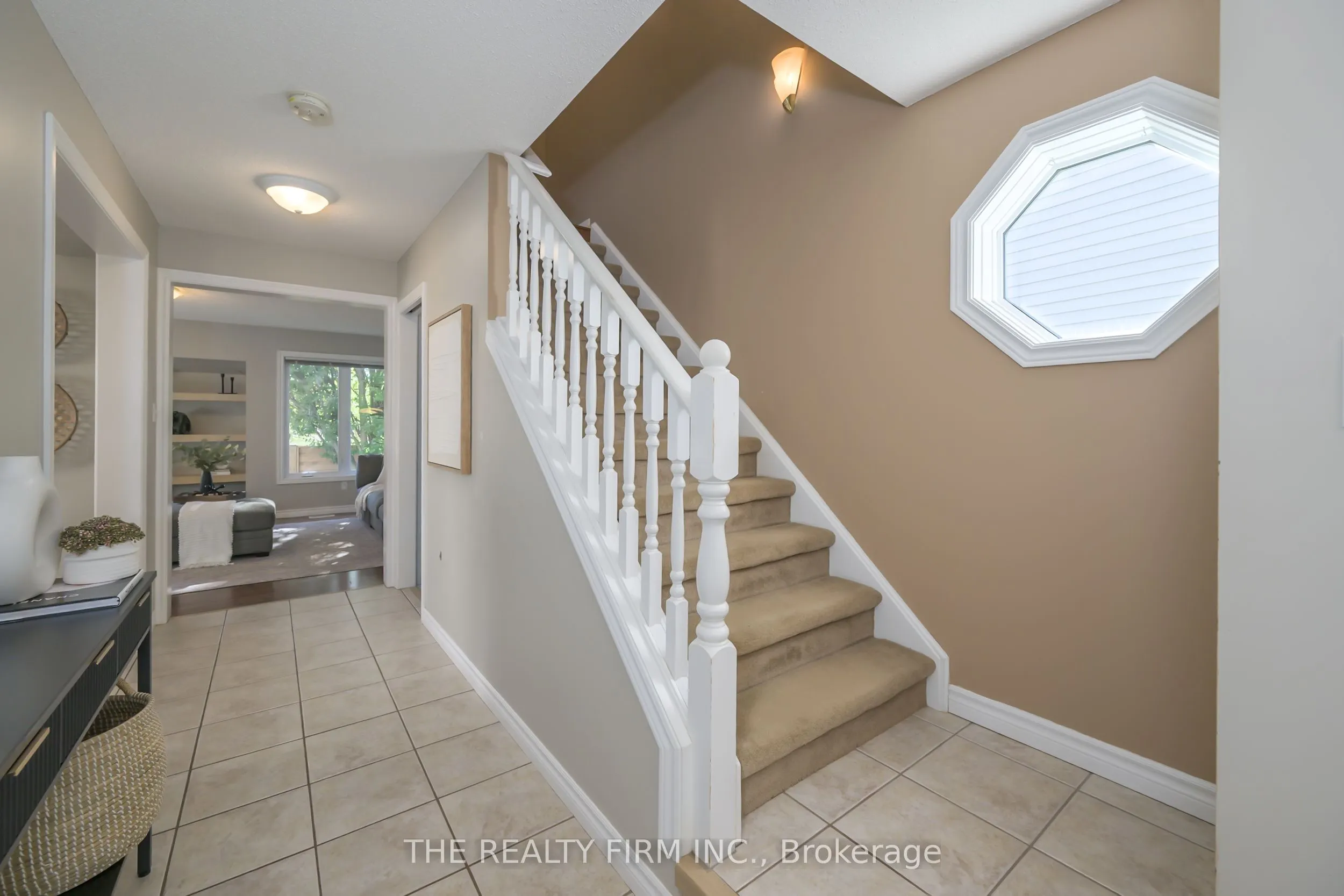 107 Loggers Grove