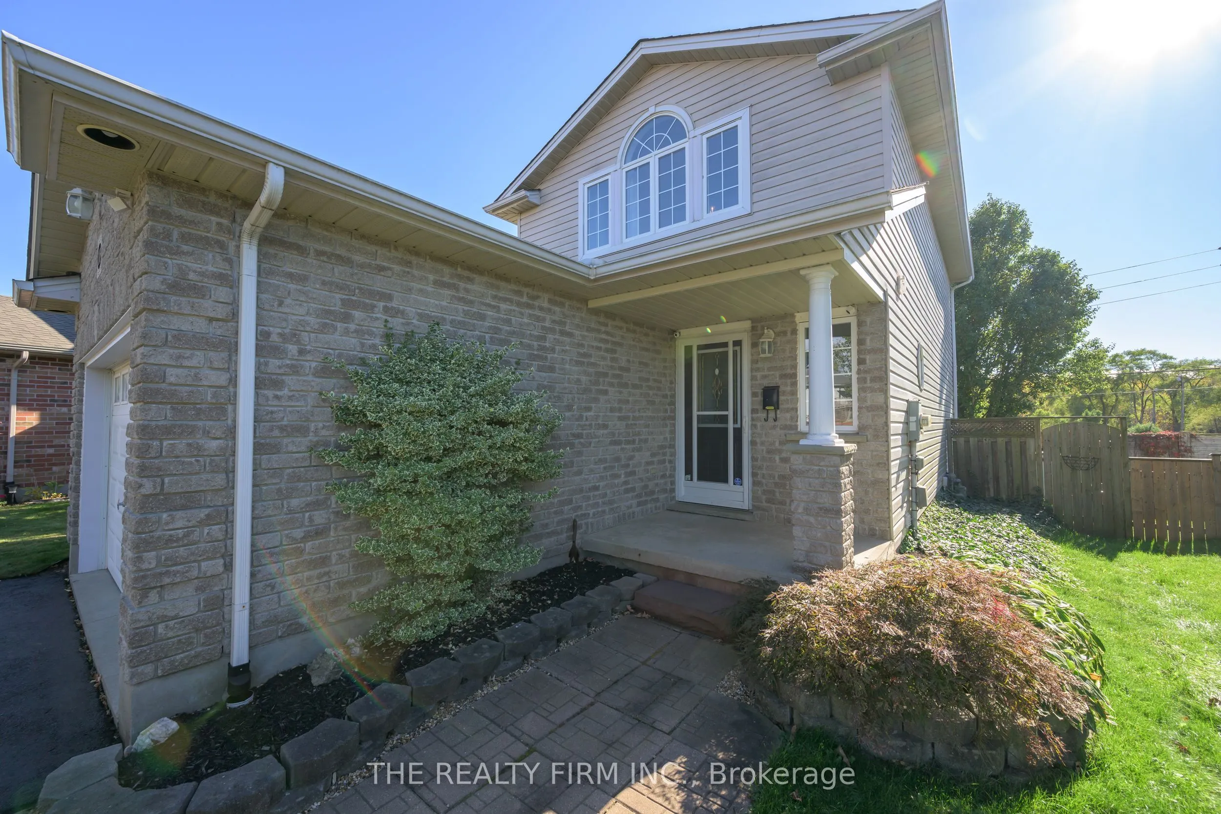 107 Loggers Grove