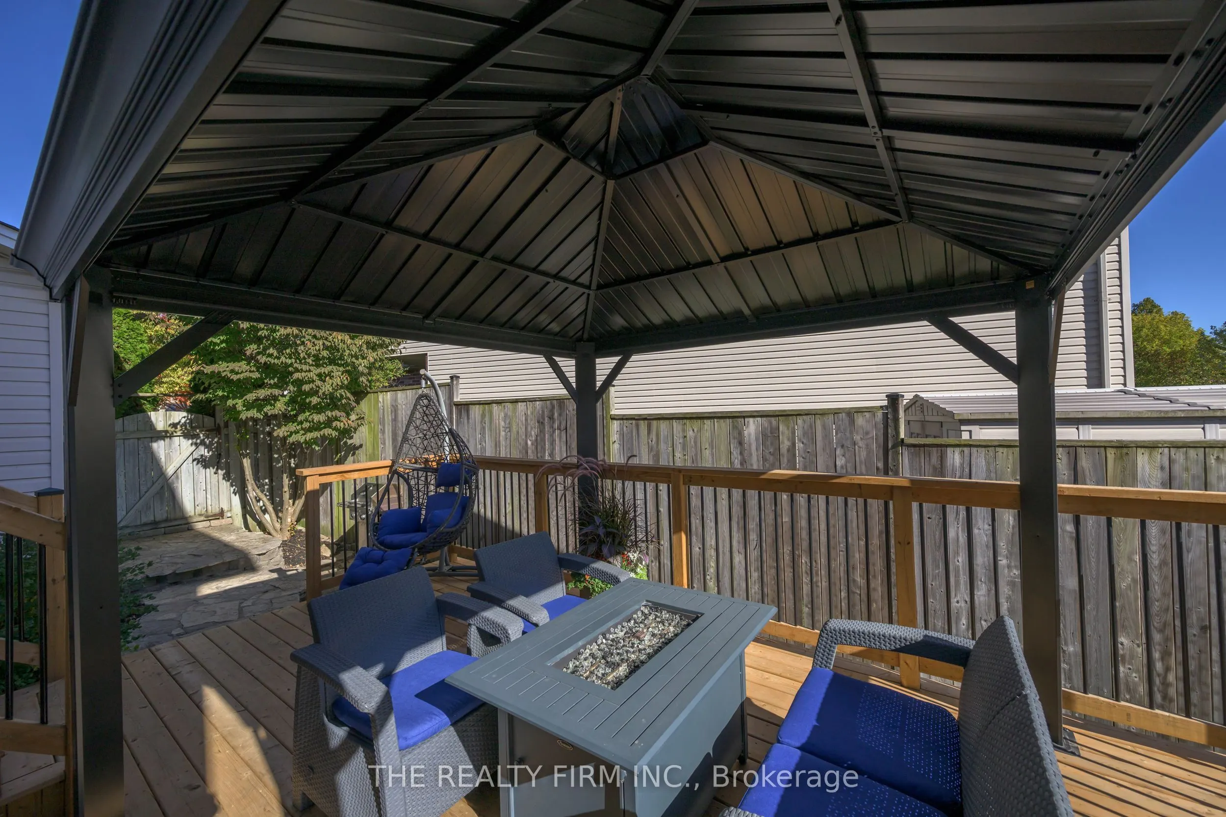 107 Loggers Grove