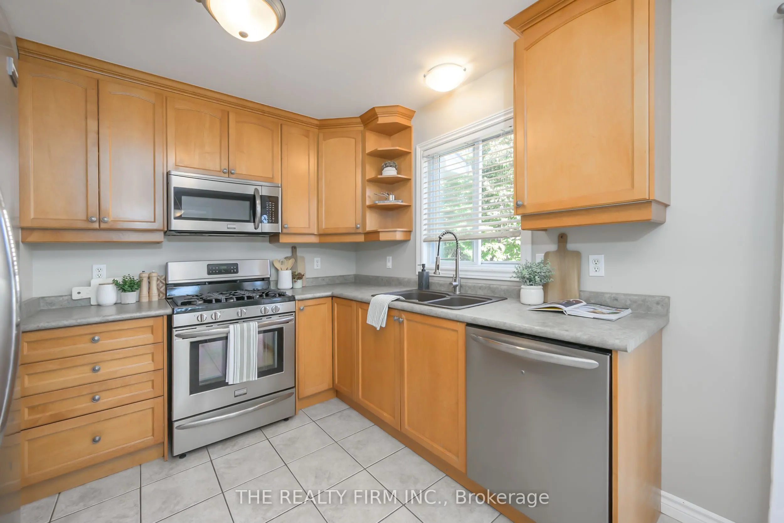 107 Loggers Grove