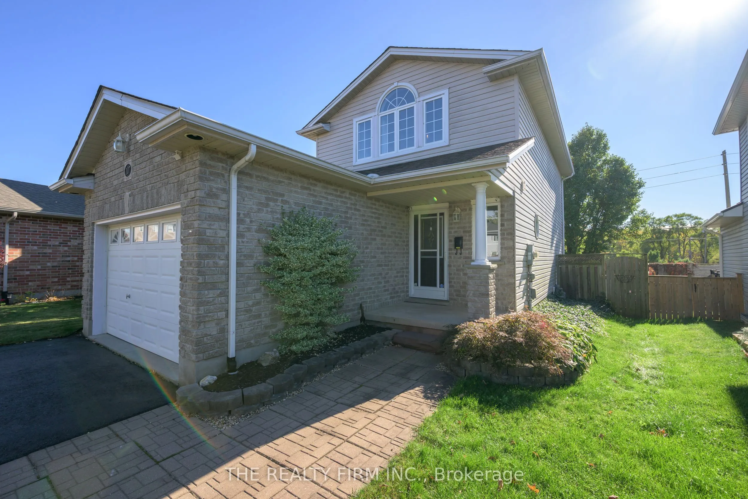 107 Loggers Grove