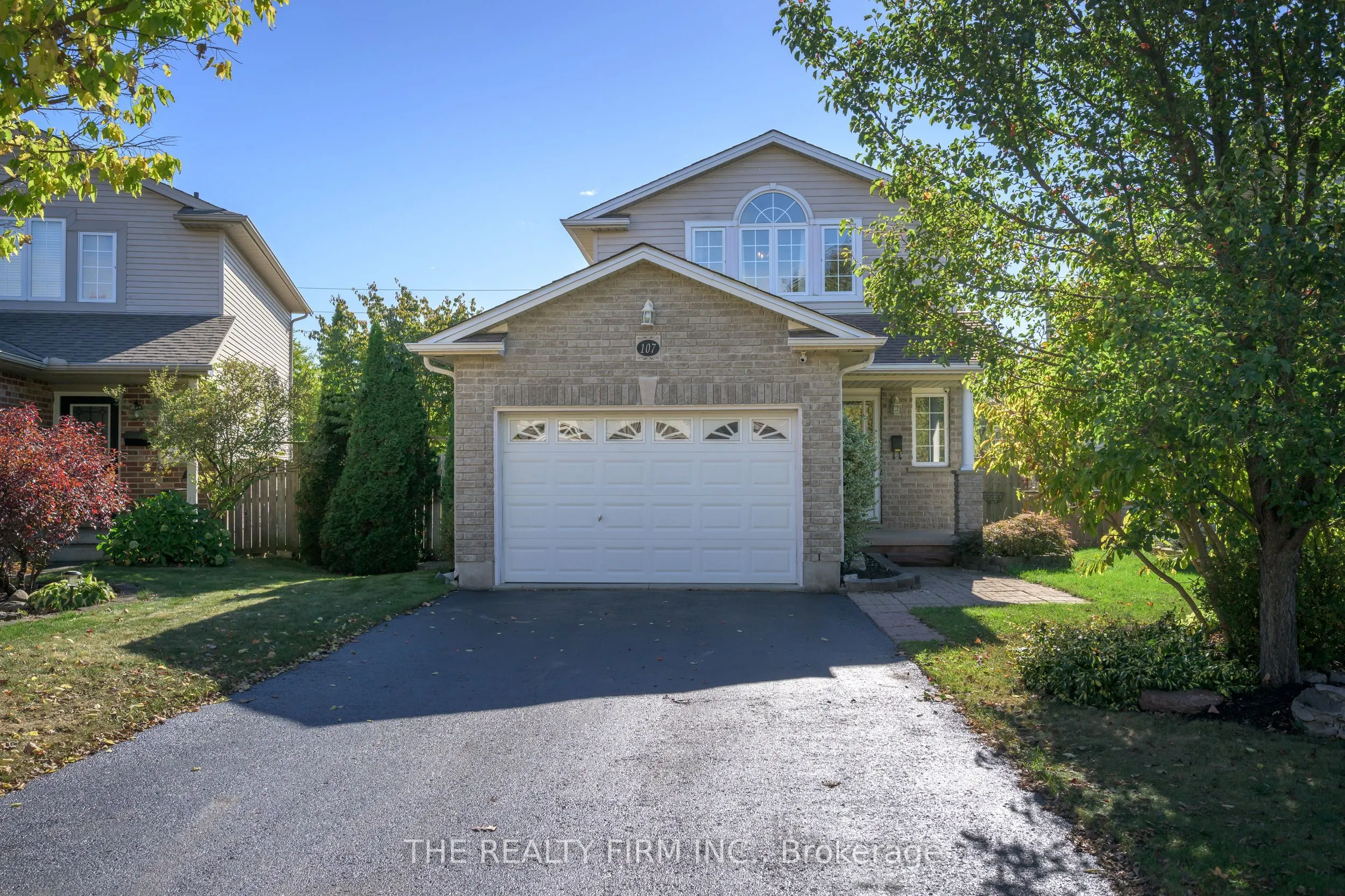 107 Loggers Grove