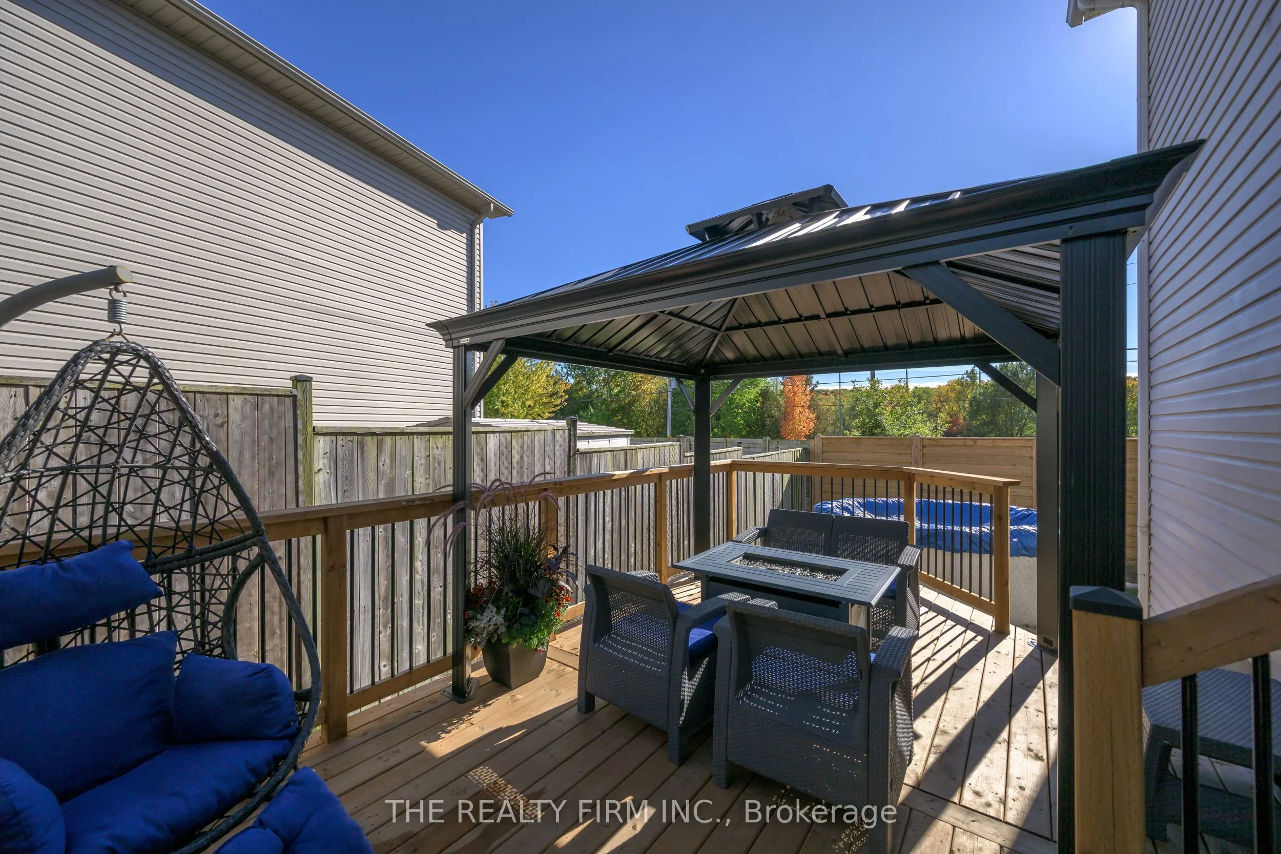 107 Loggers Grove