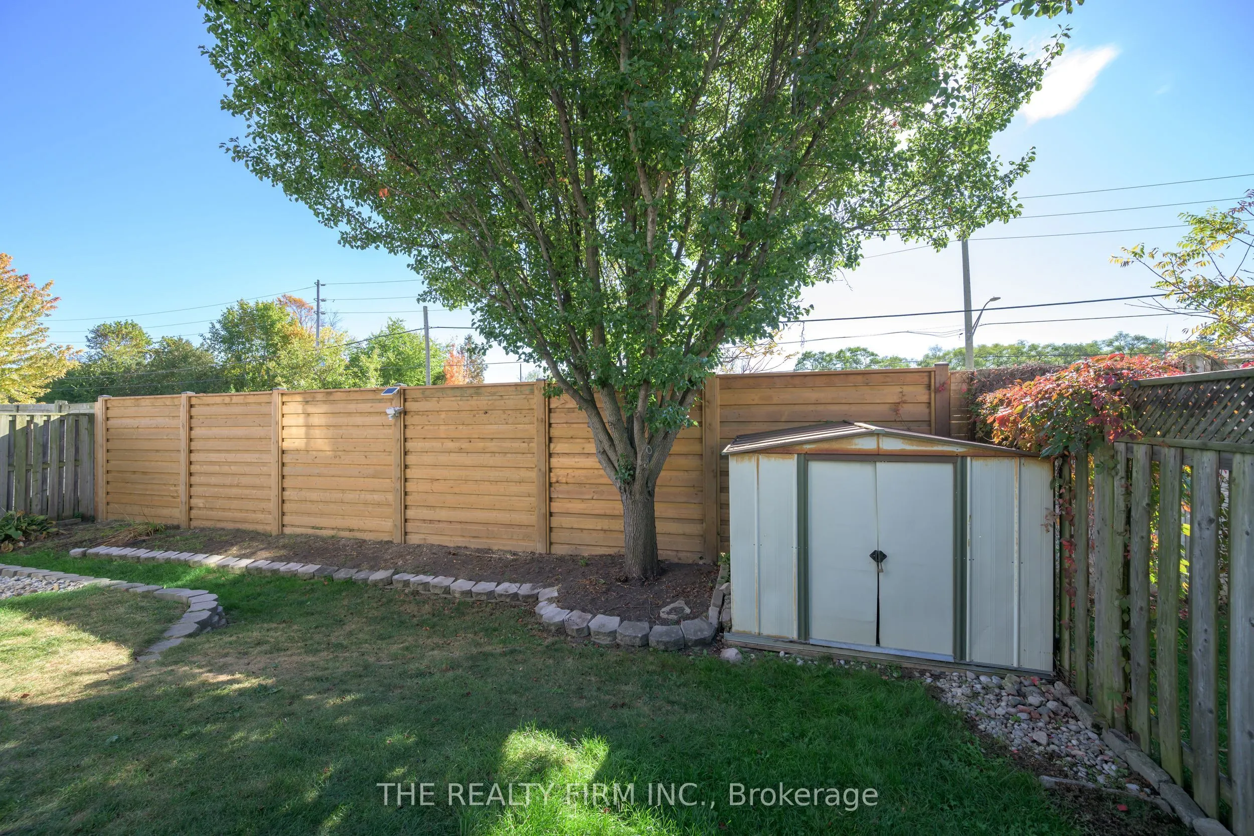 107 Loggers Grove