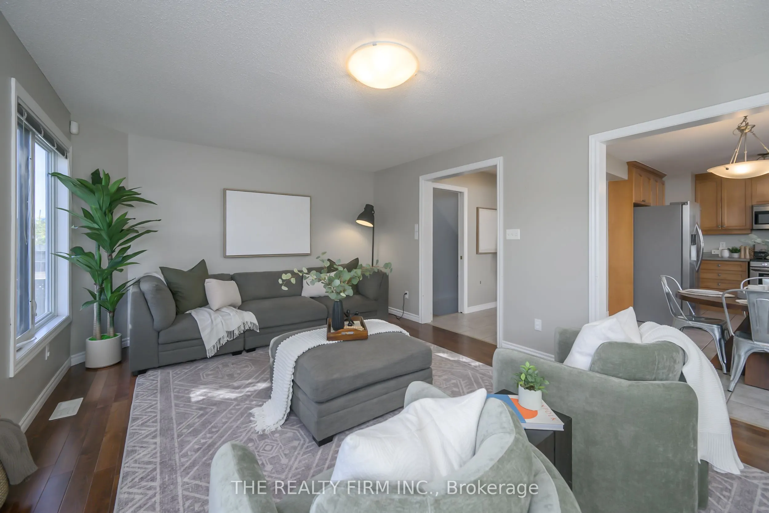 107 Loggers Grove