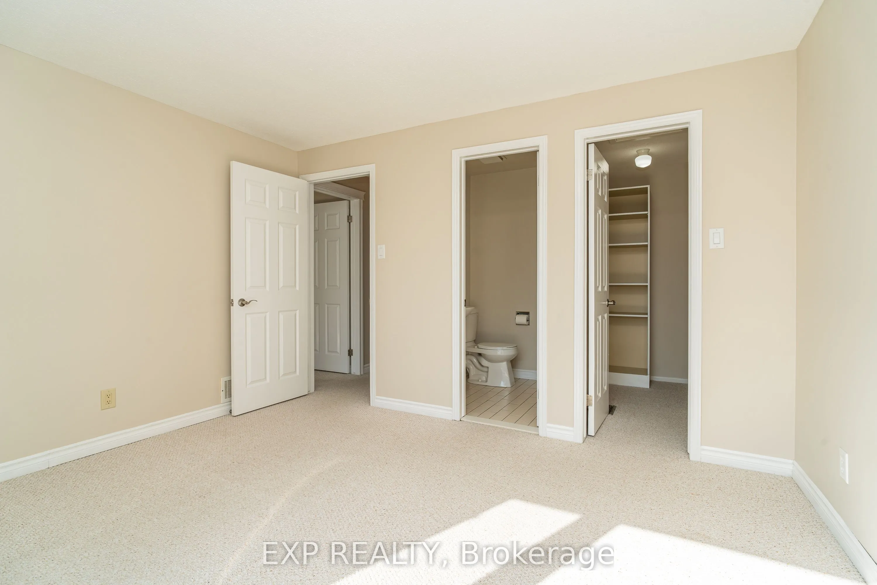 32 Maple View Crescent