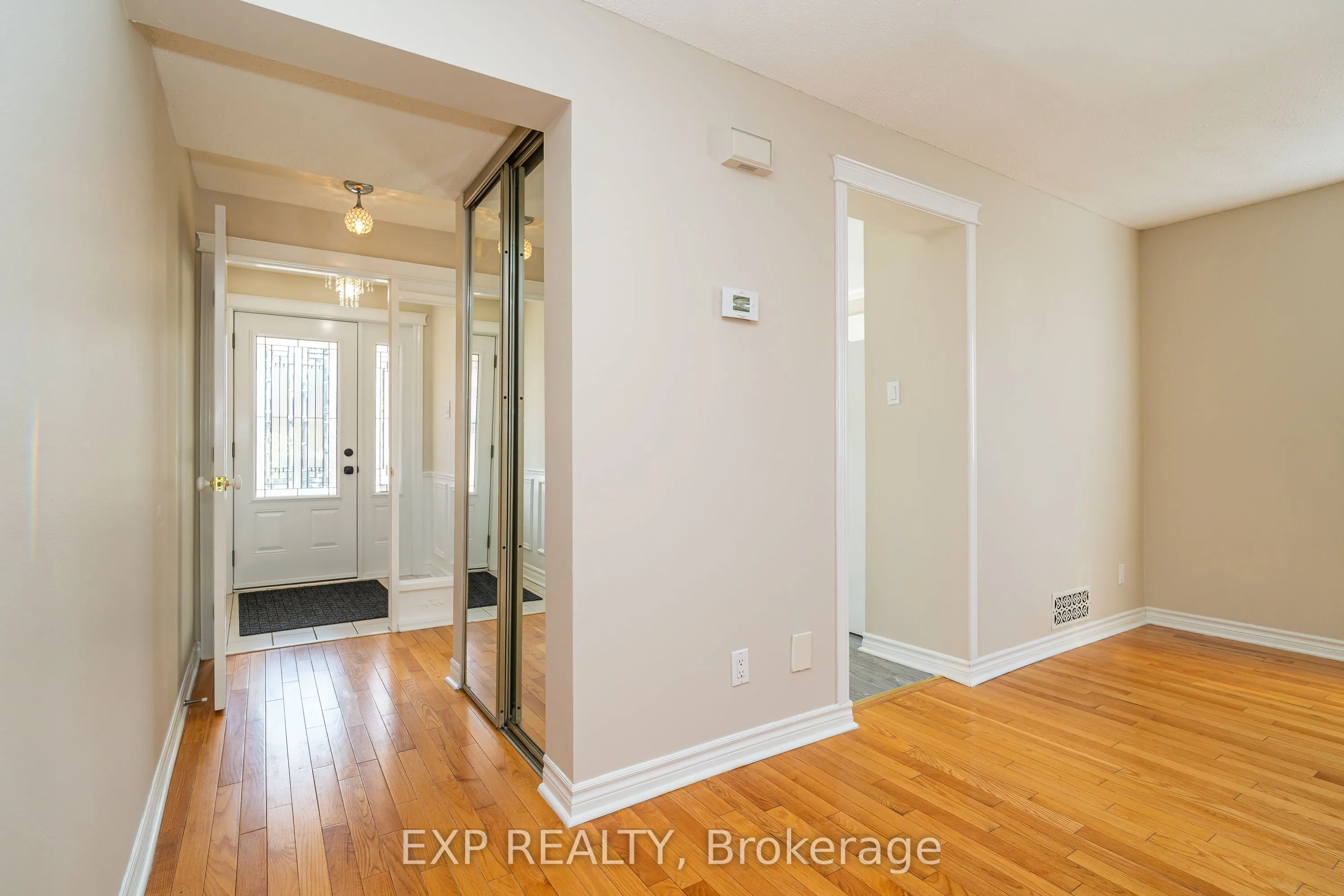 32 Maple View Crescent