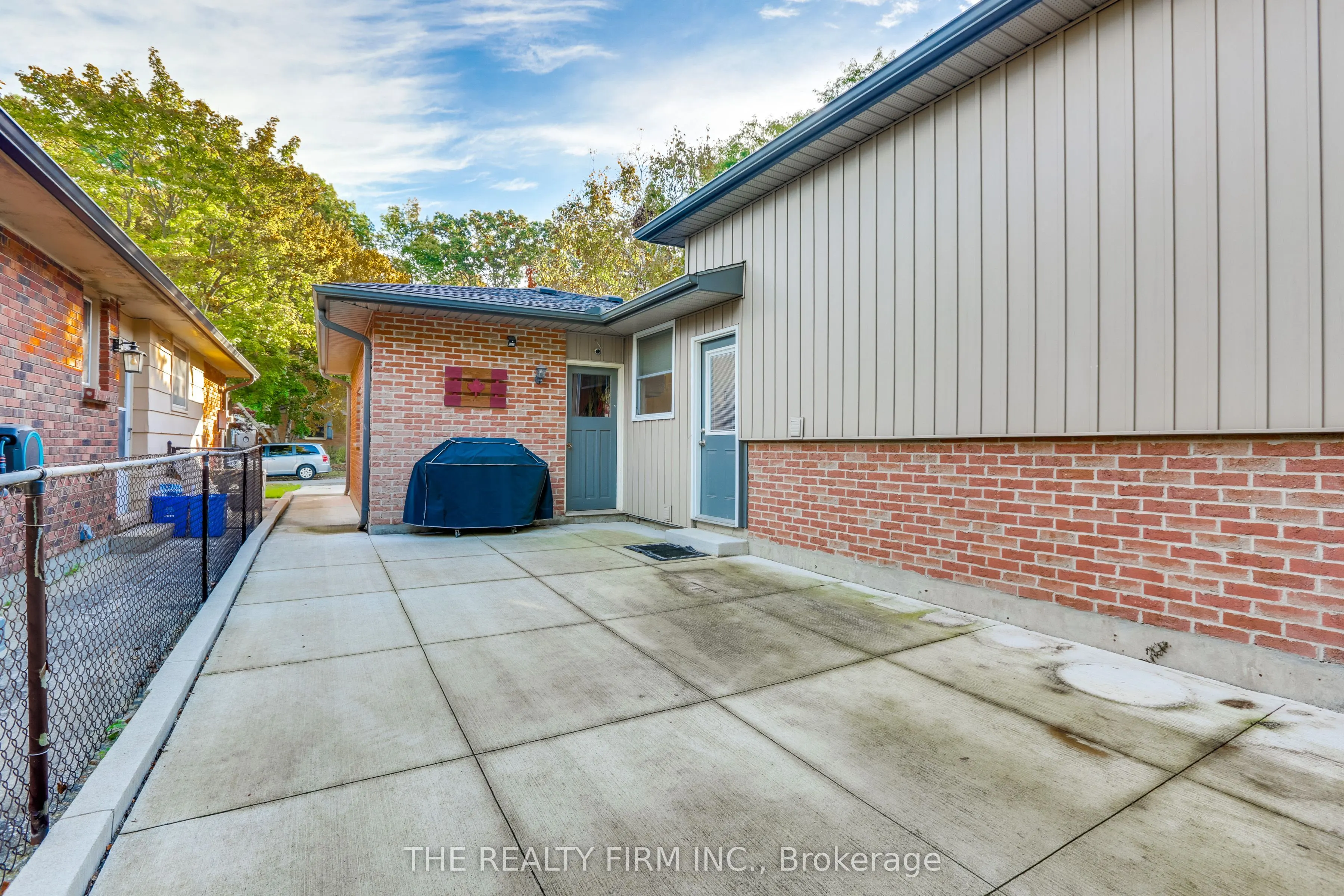 83 Fairlane Road