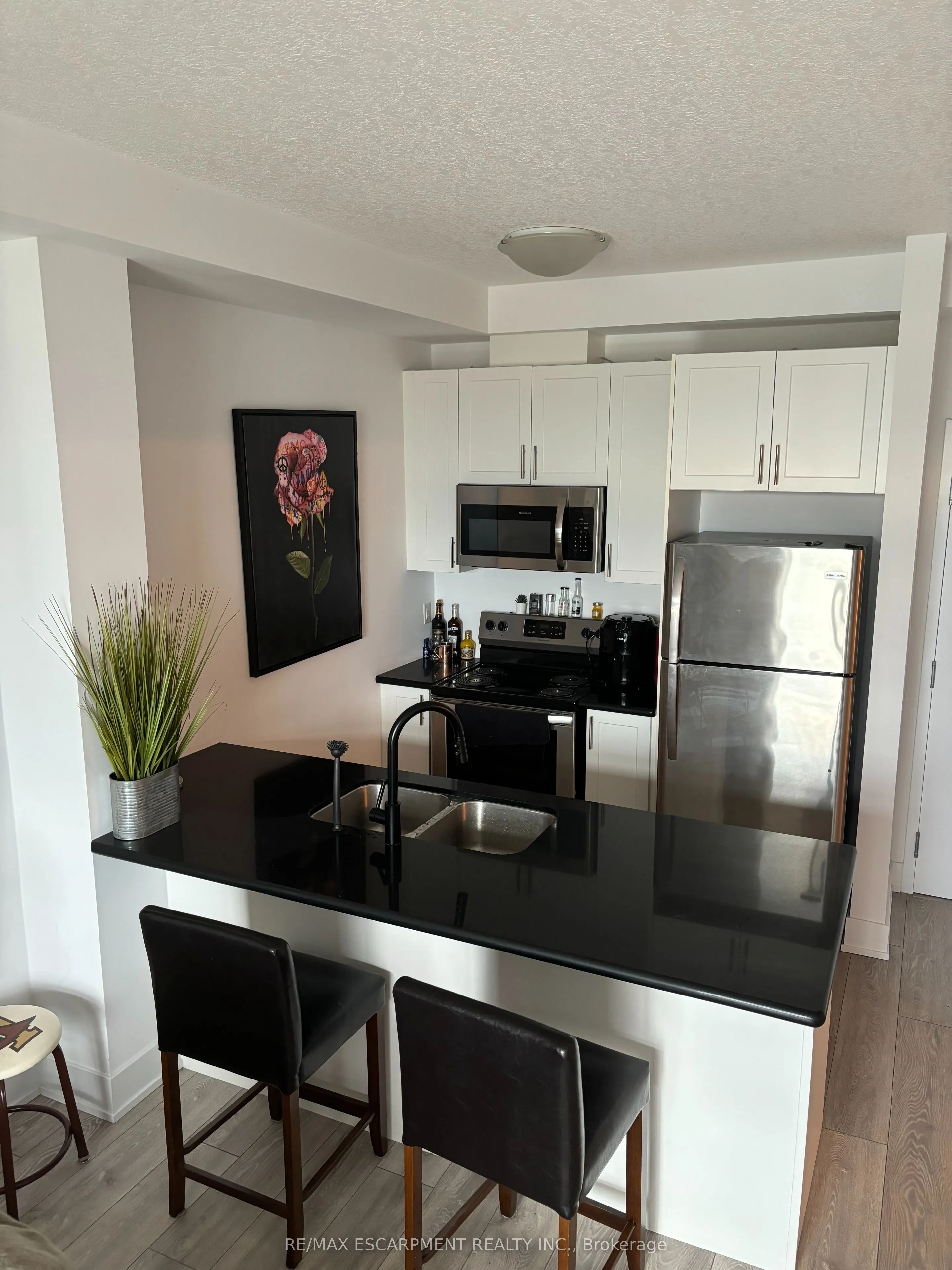 101 Shoreview Place, #625
