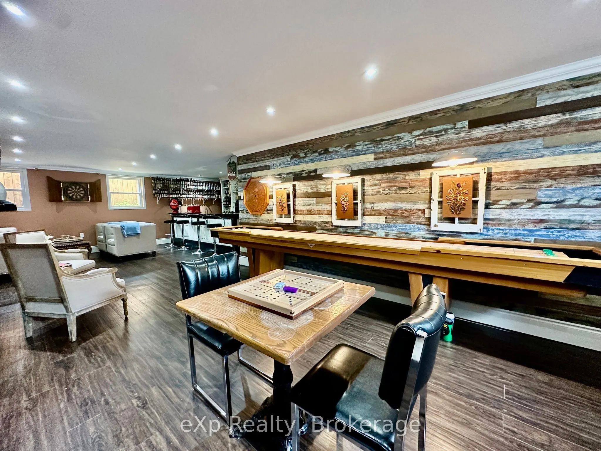 85 10th Street