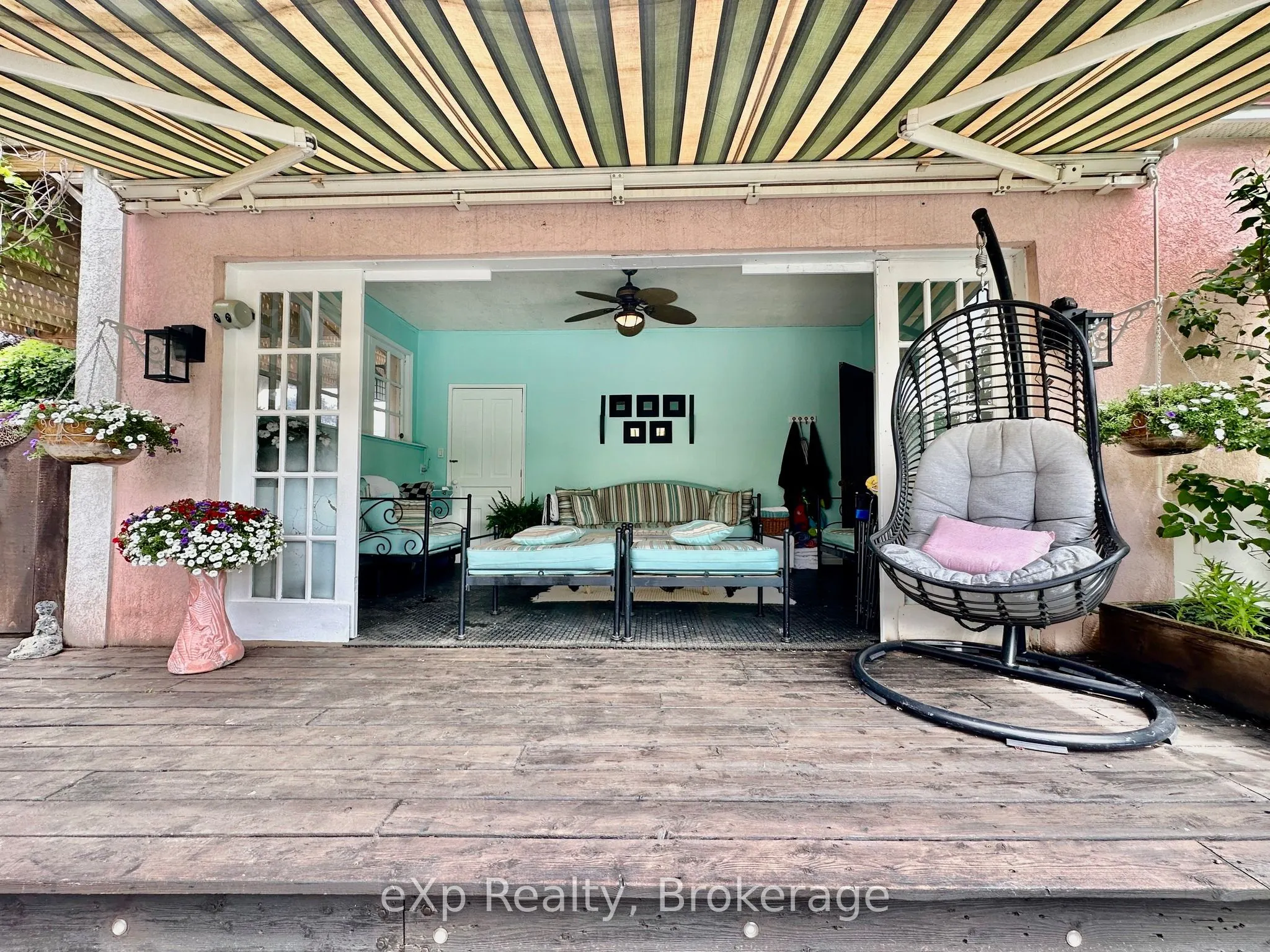 85 10th Street