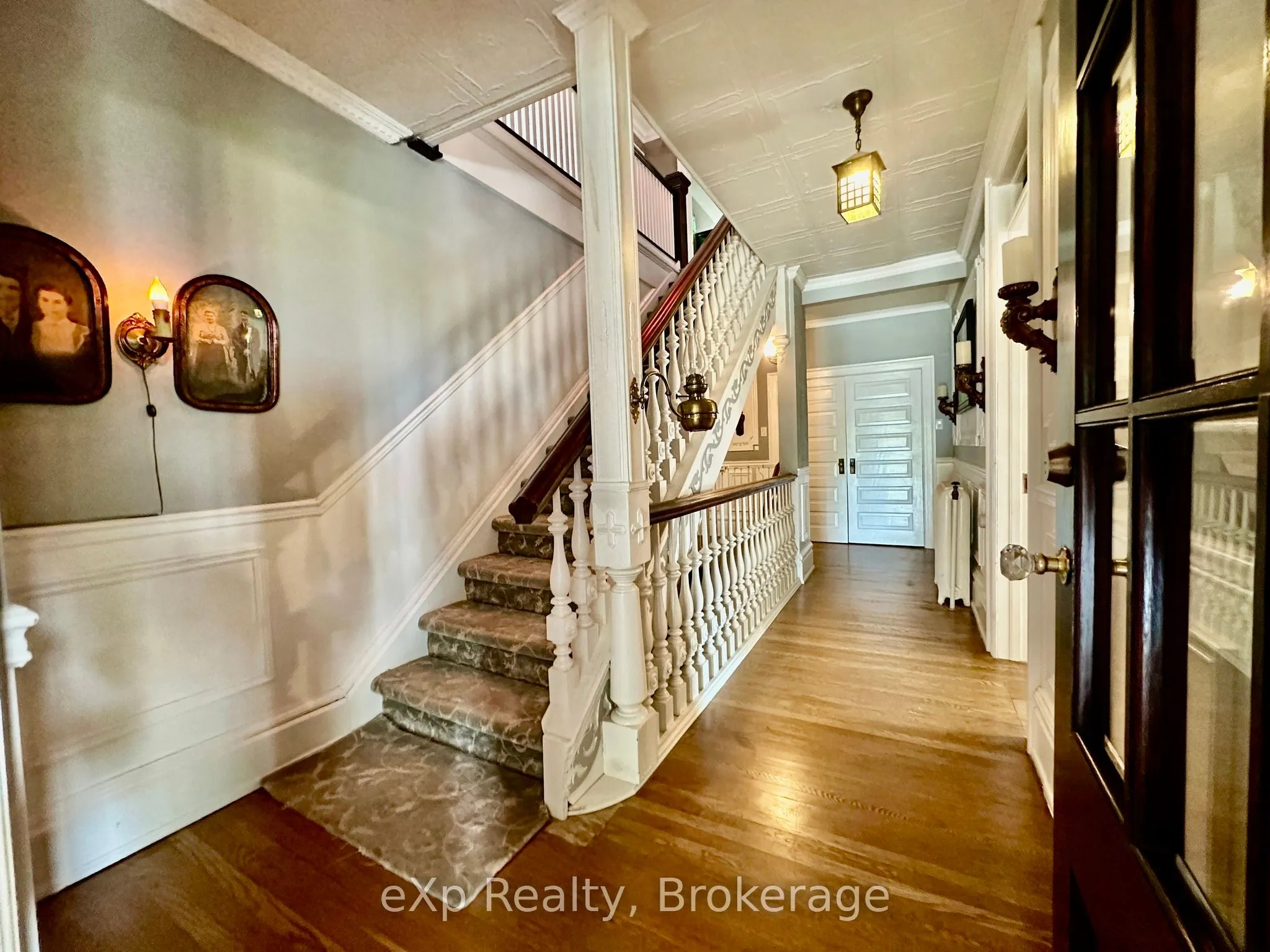 85 10th Street