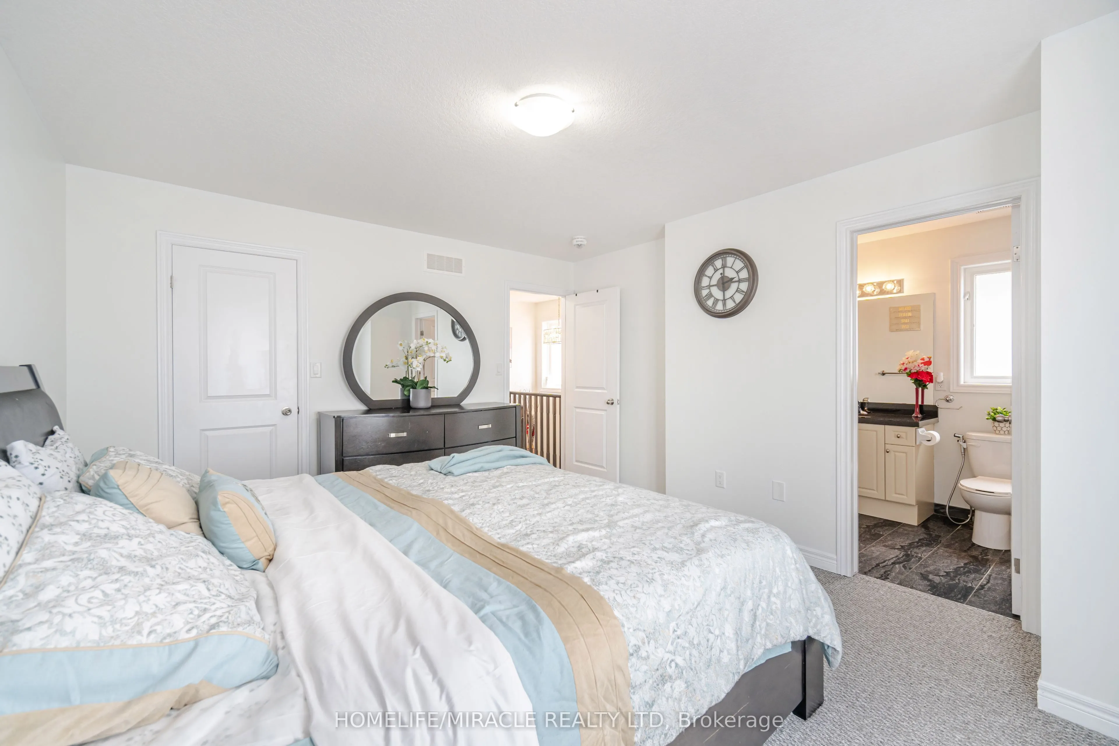 24 Kingsborough Drive