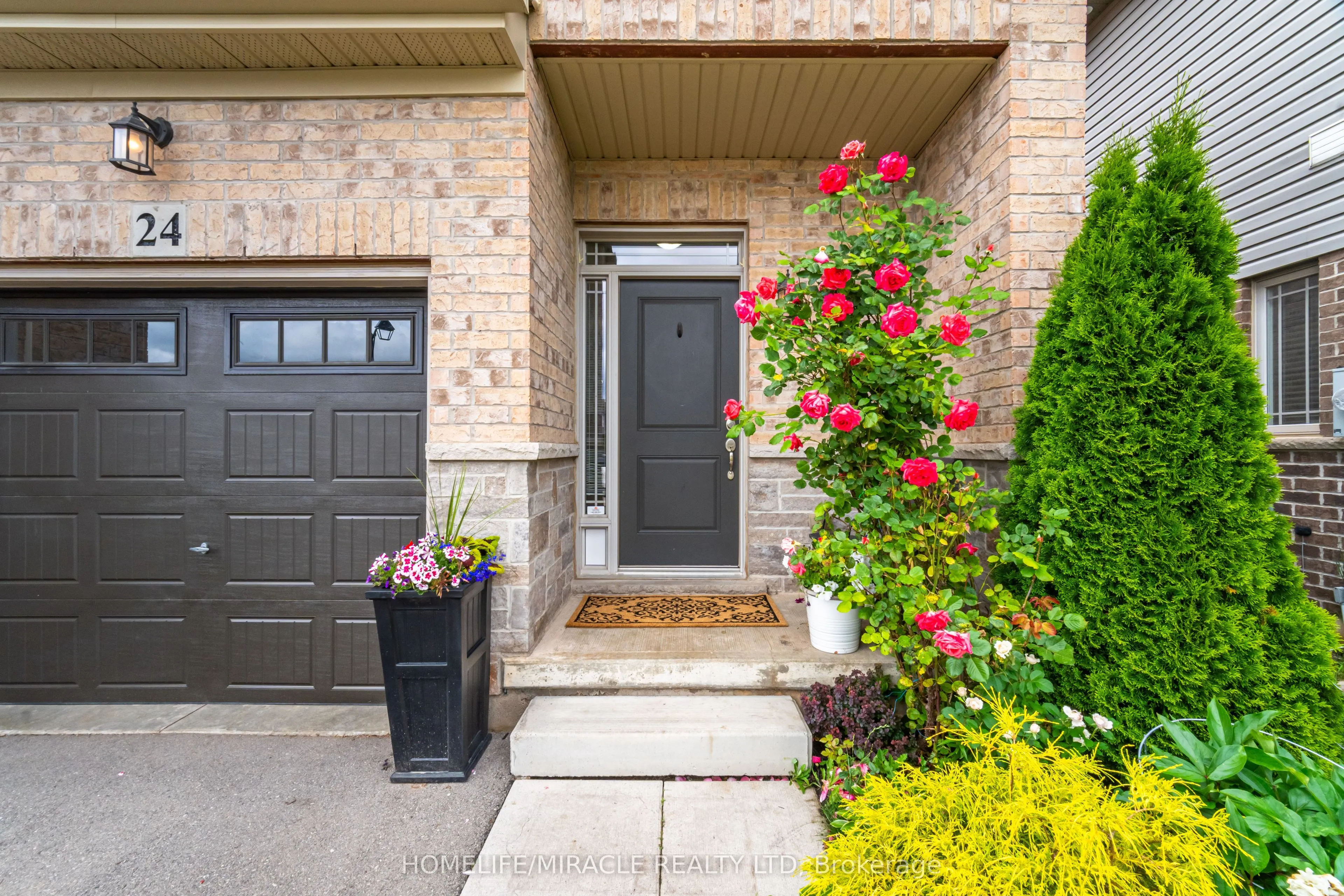 24 Kingsborough Drive