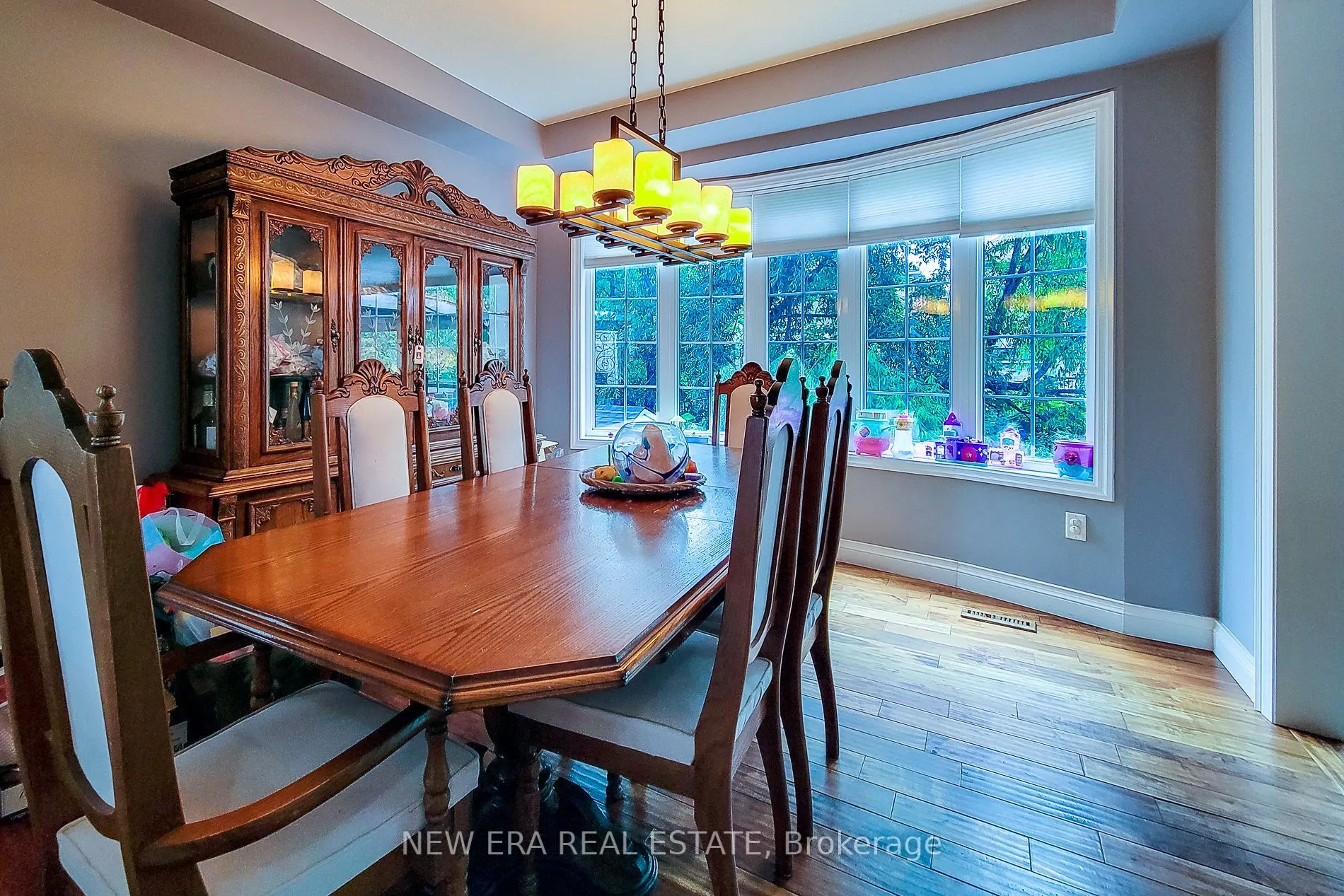 128 Montreal Circle
