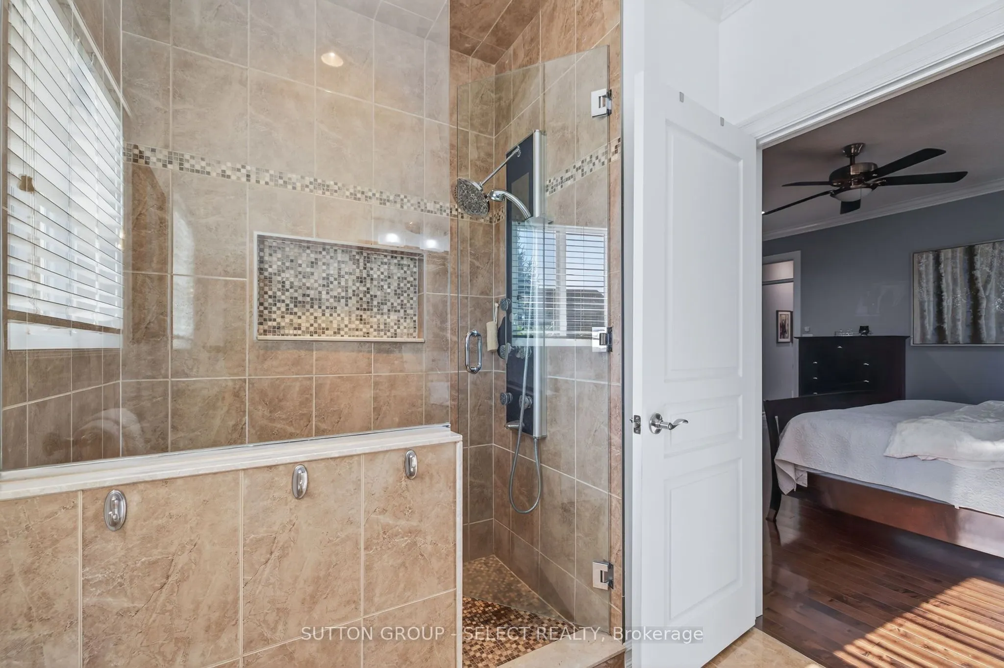 3383 Pioneer Parkway