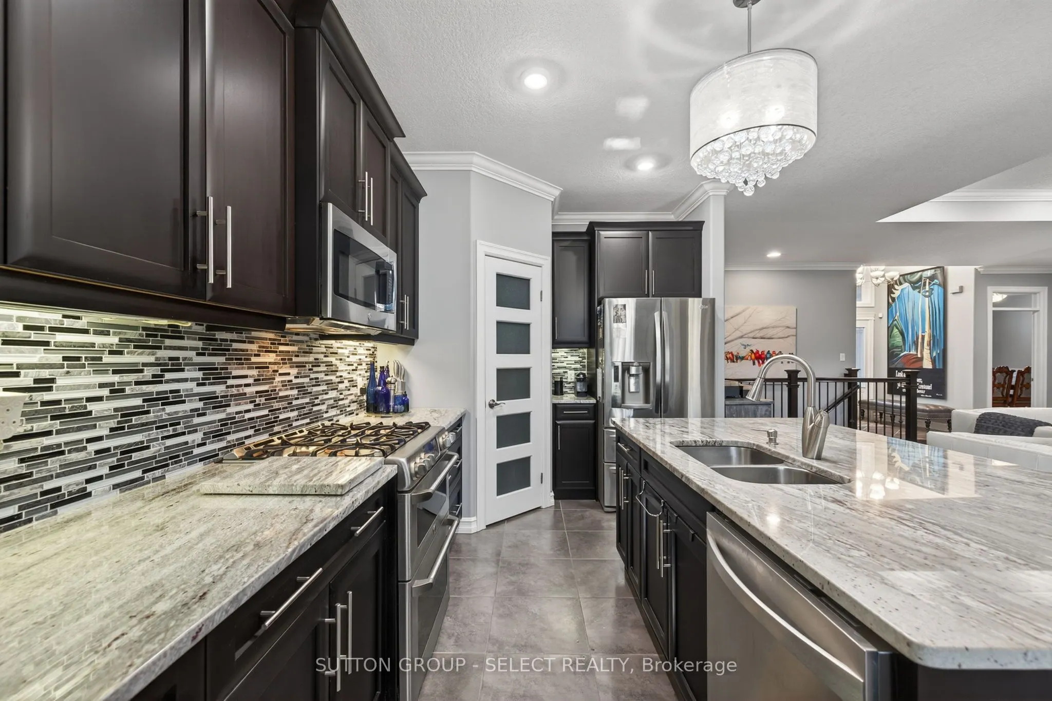 3383 Pioneer Parkway