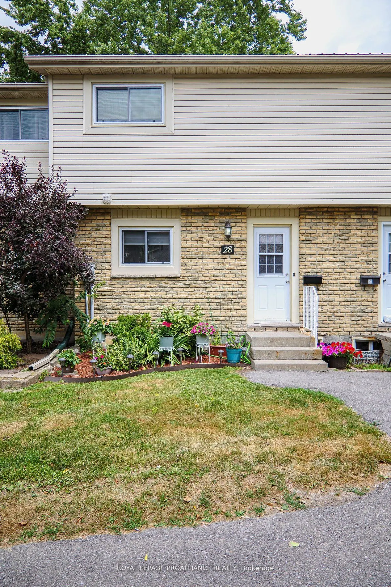 161 Bay Street, #28