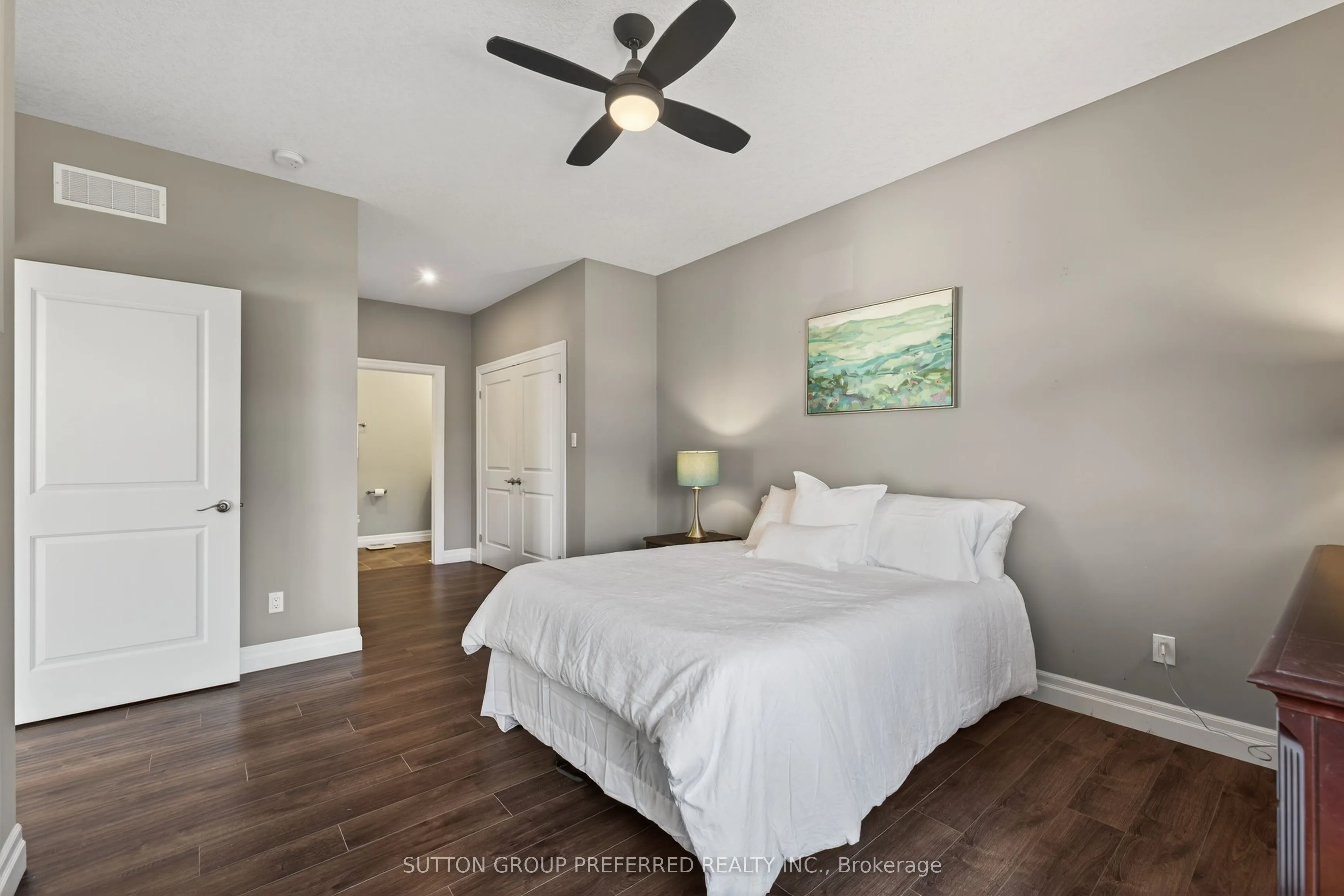 4700 Hamilton Road, #6