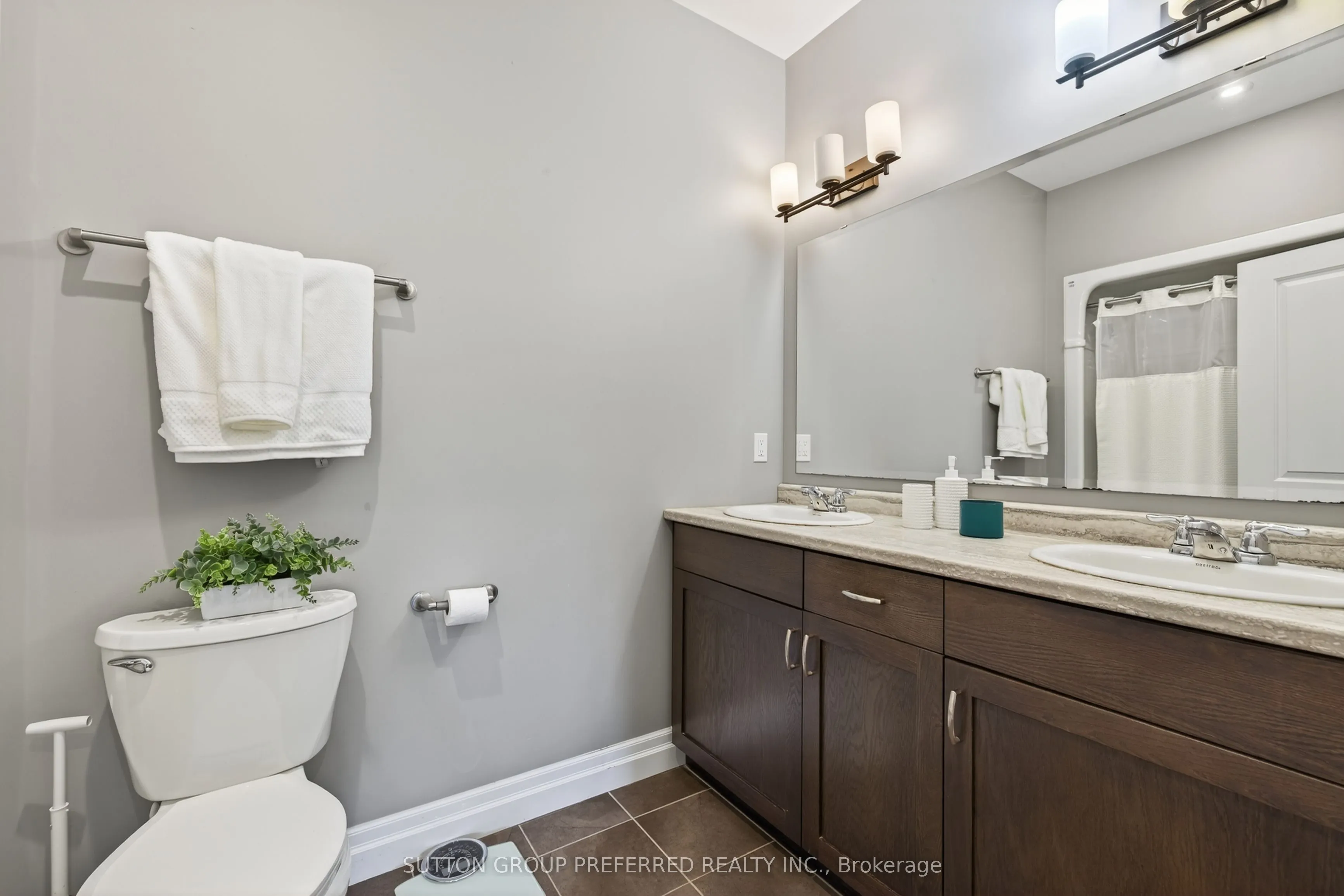 4700 Hamilton Road, #6