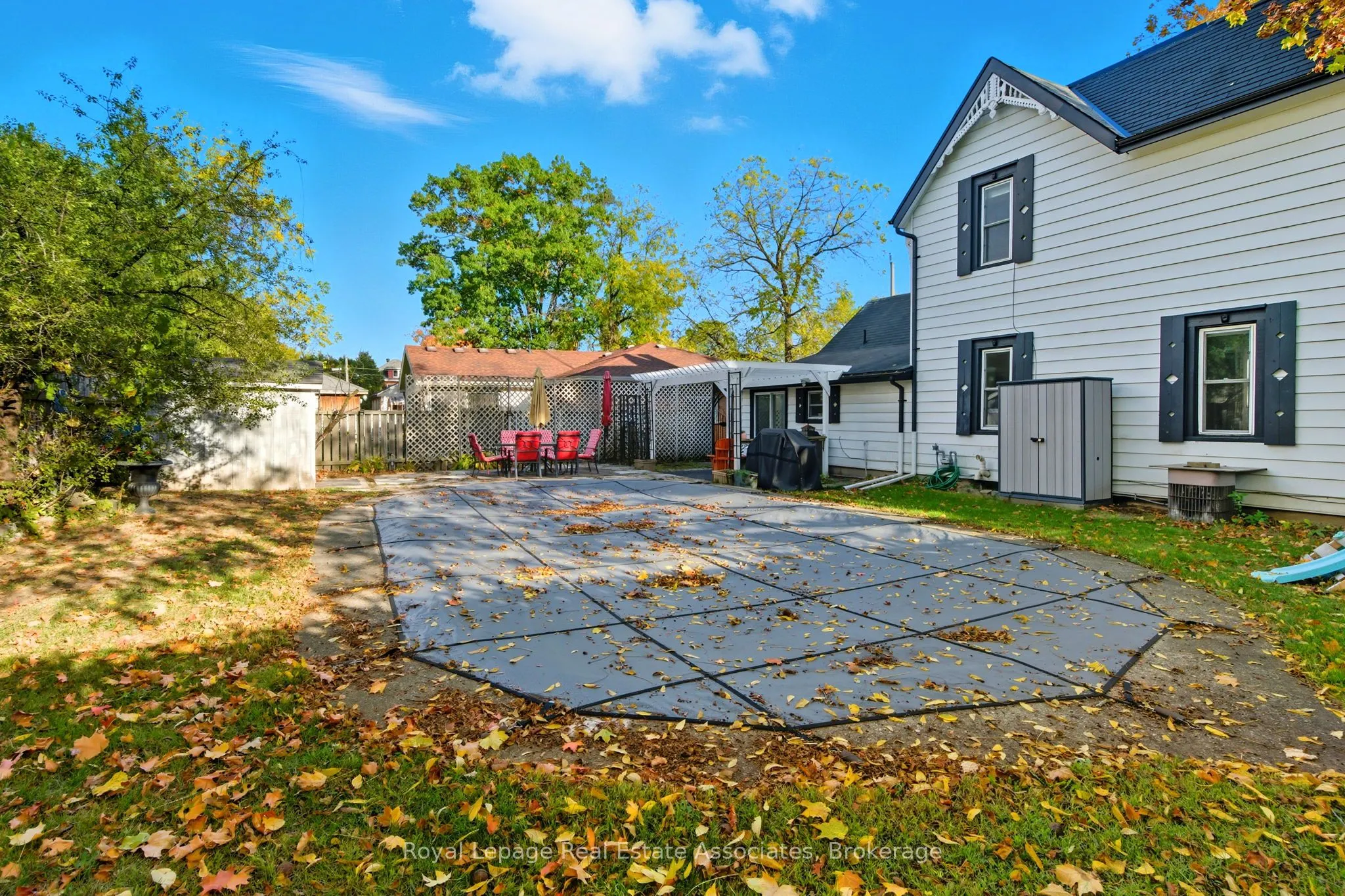 3 Shaw Avenue E