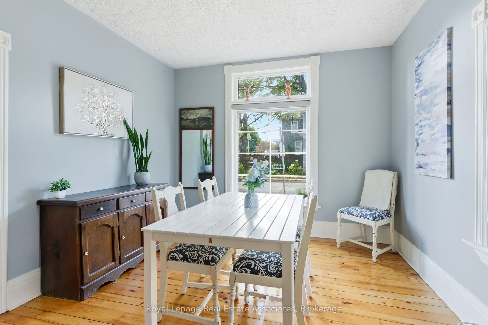 3 Shaw Avenue E