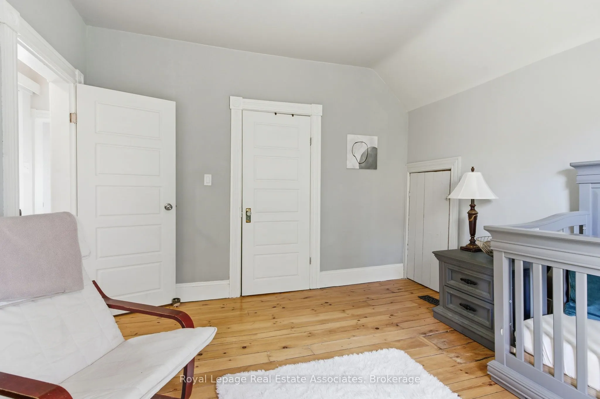 3 Shaw Avenue E