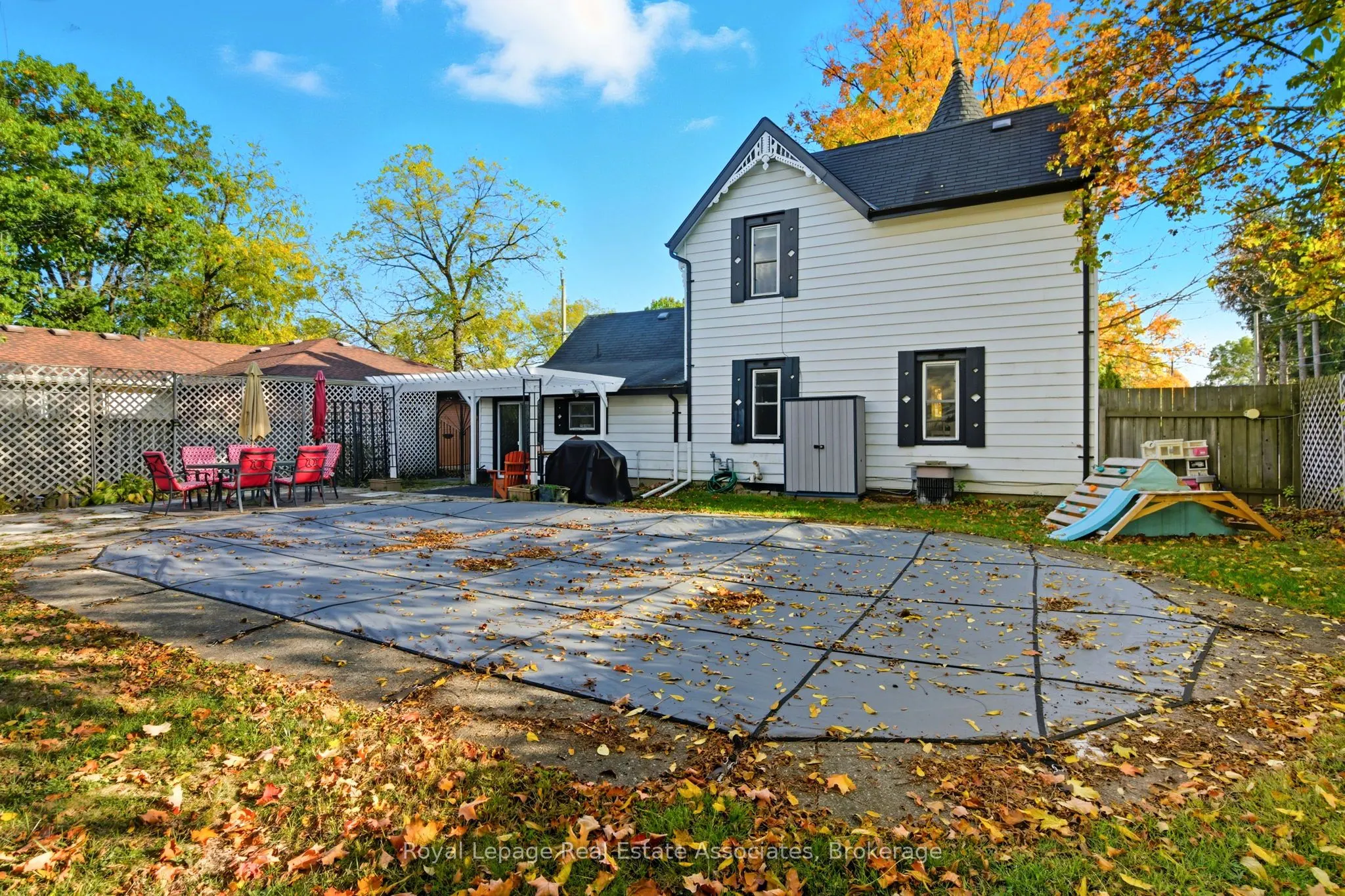 3 Shaw Avenue E