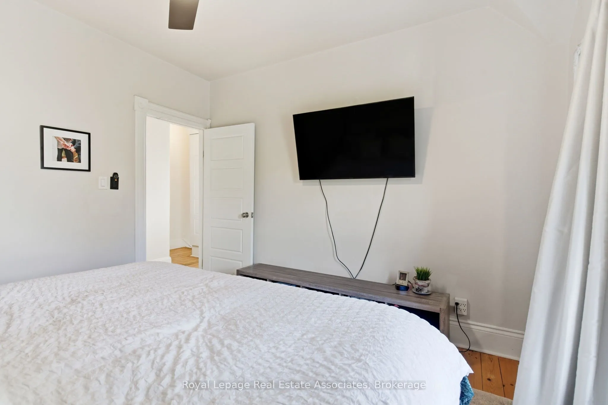 3 Shaw Avenue E