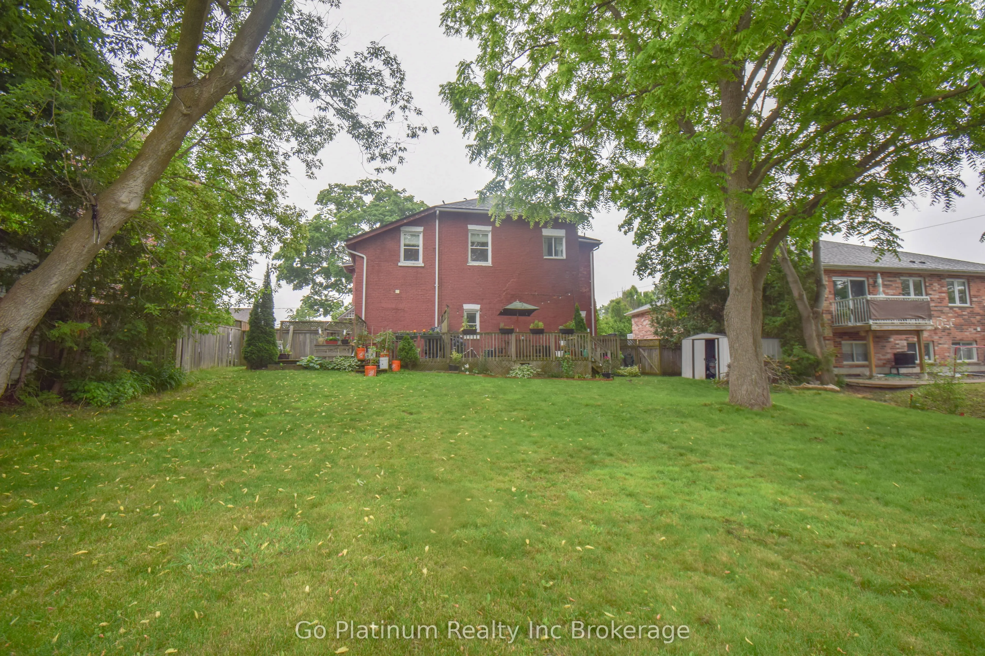 44 Brock Street