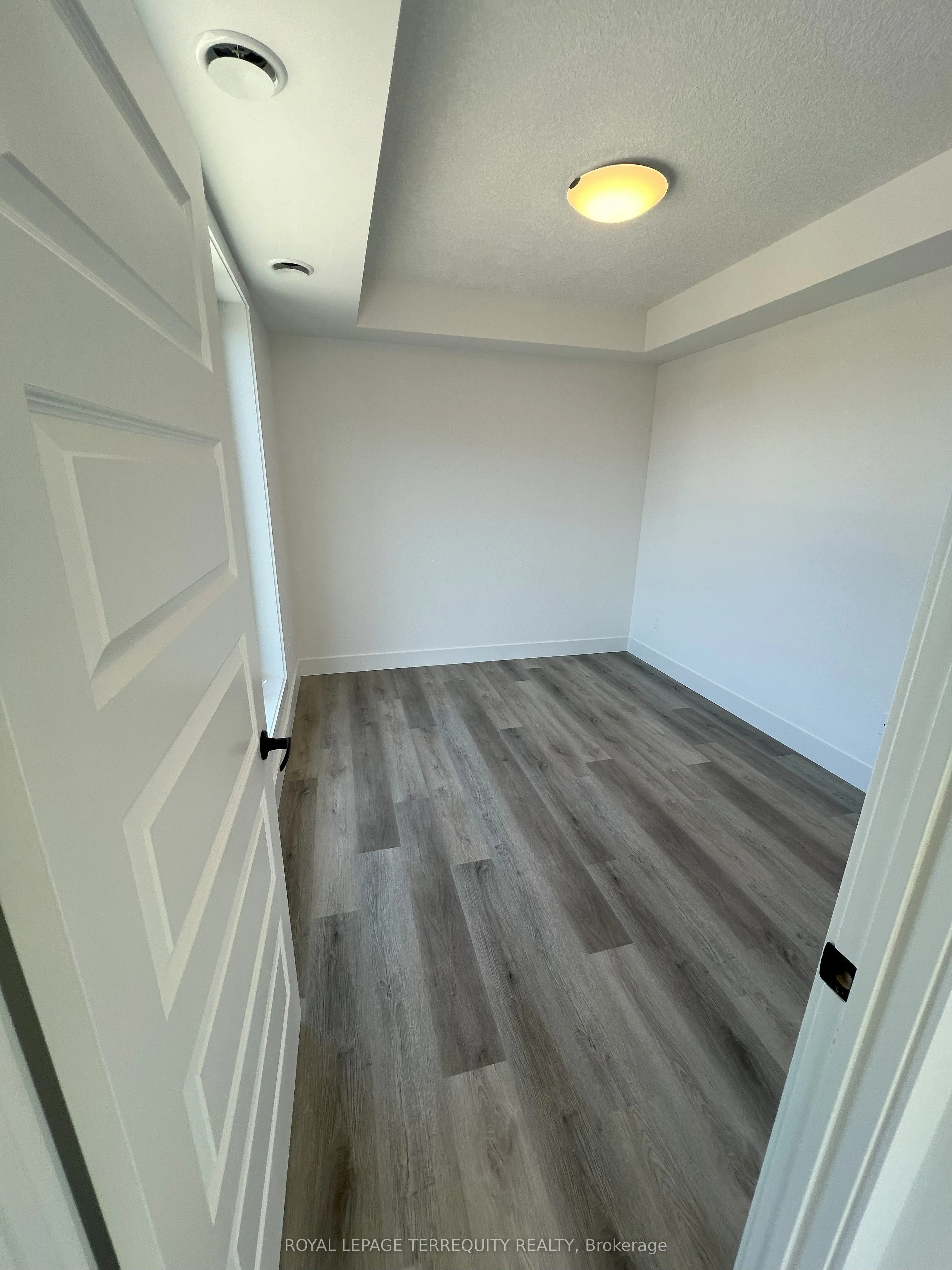 107 Roger Street, #416