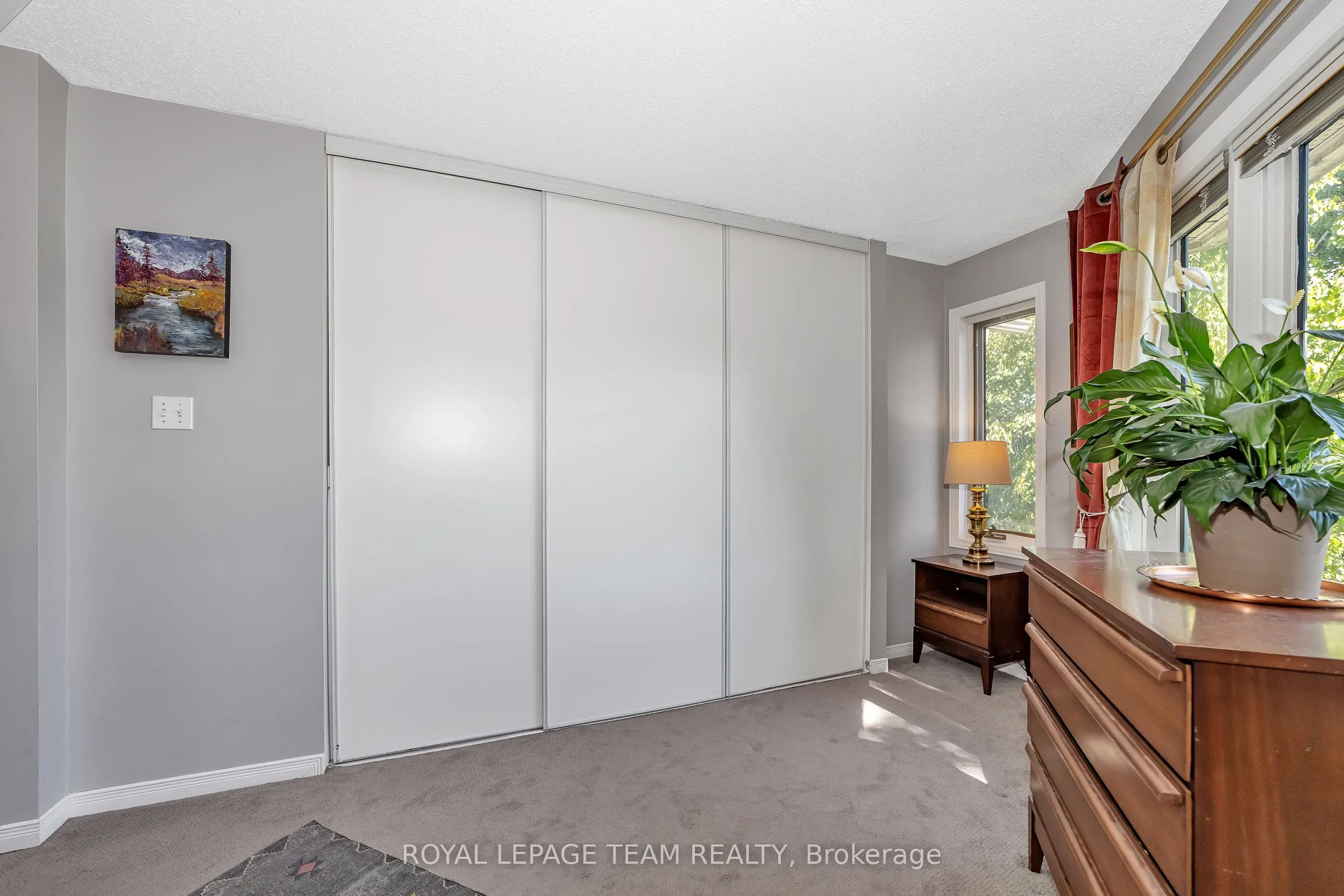 518 Lisgar Street, #9