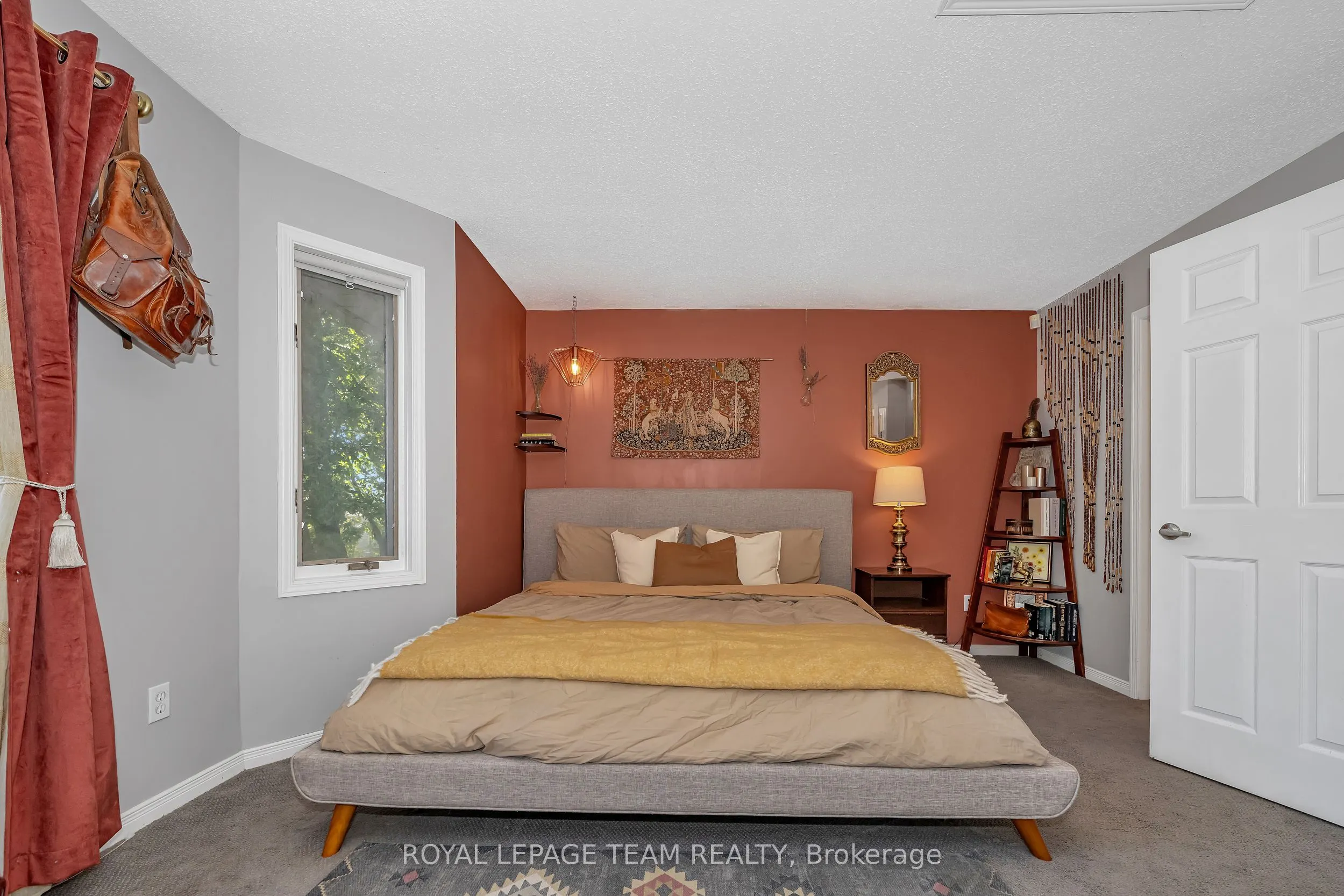 518 Lisgar Street, #9