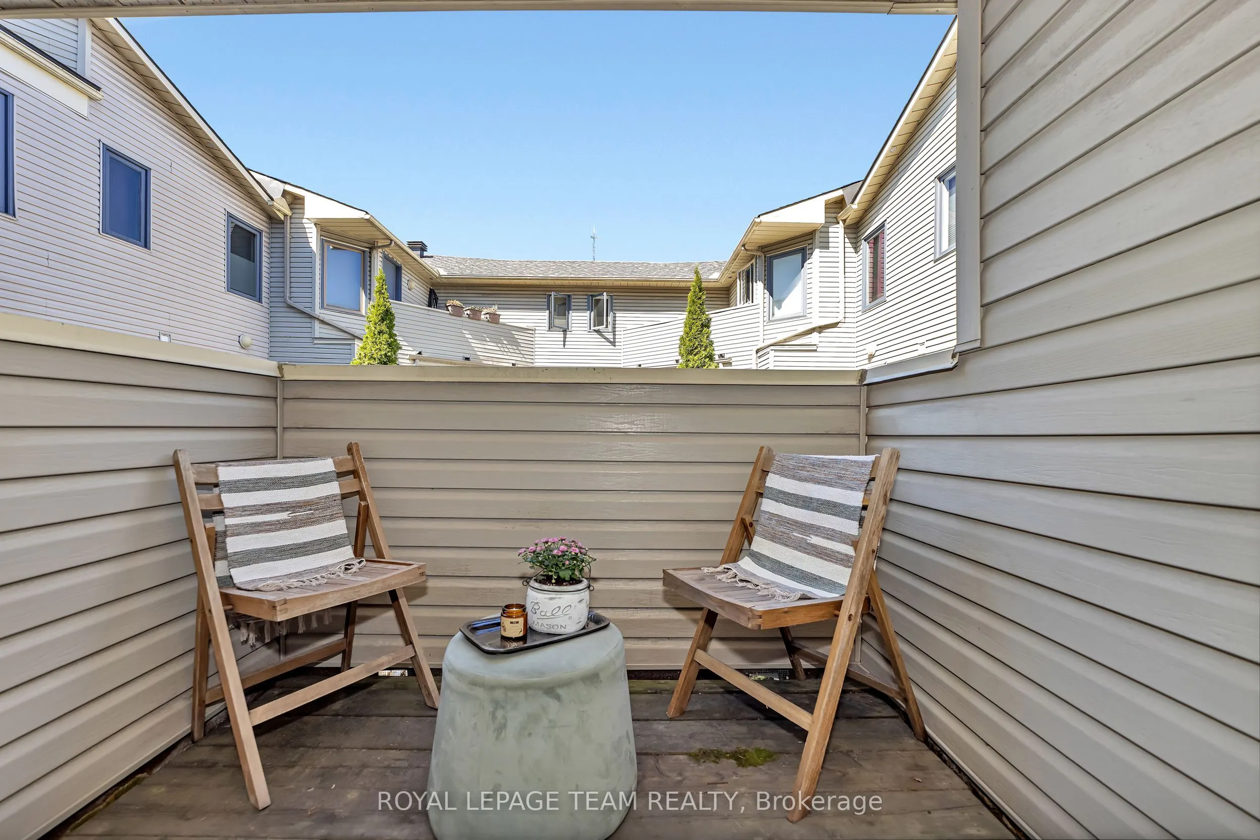 518 Lisgar Street, #9