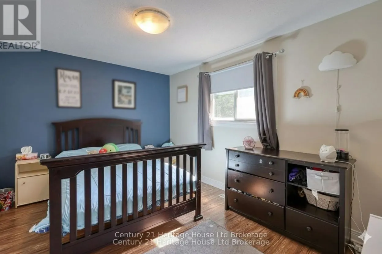 9 Edmunds Crescent